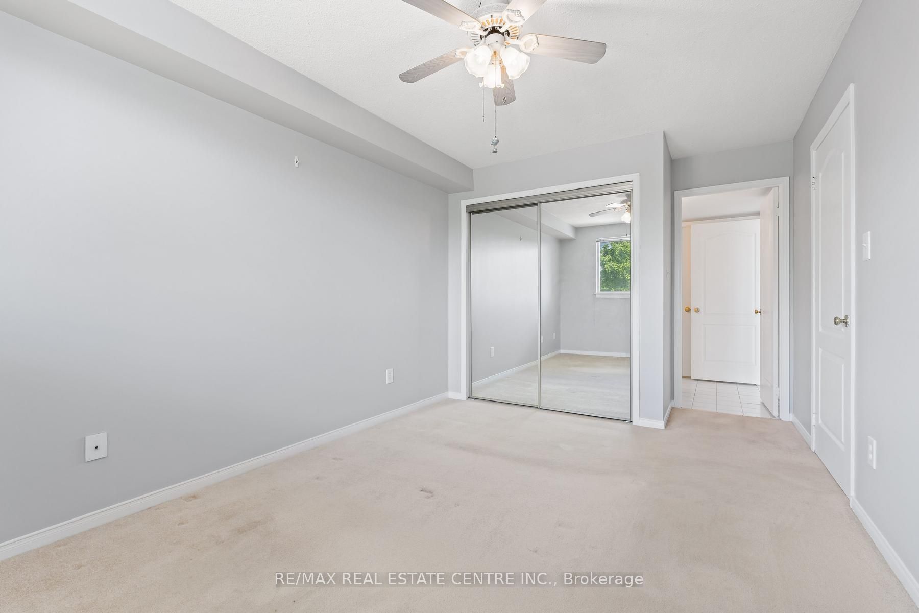 26 Hall Road 406 Property Photo 18