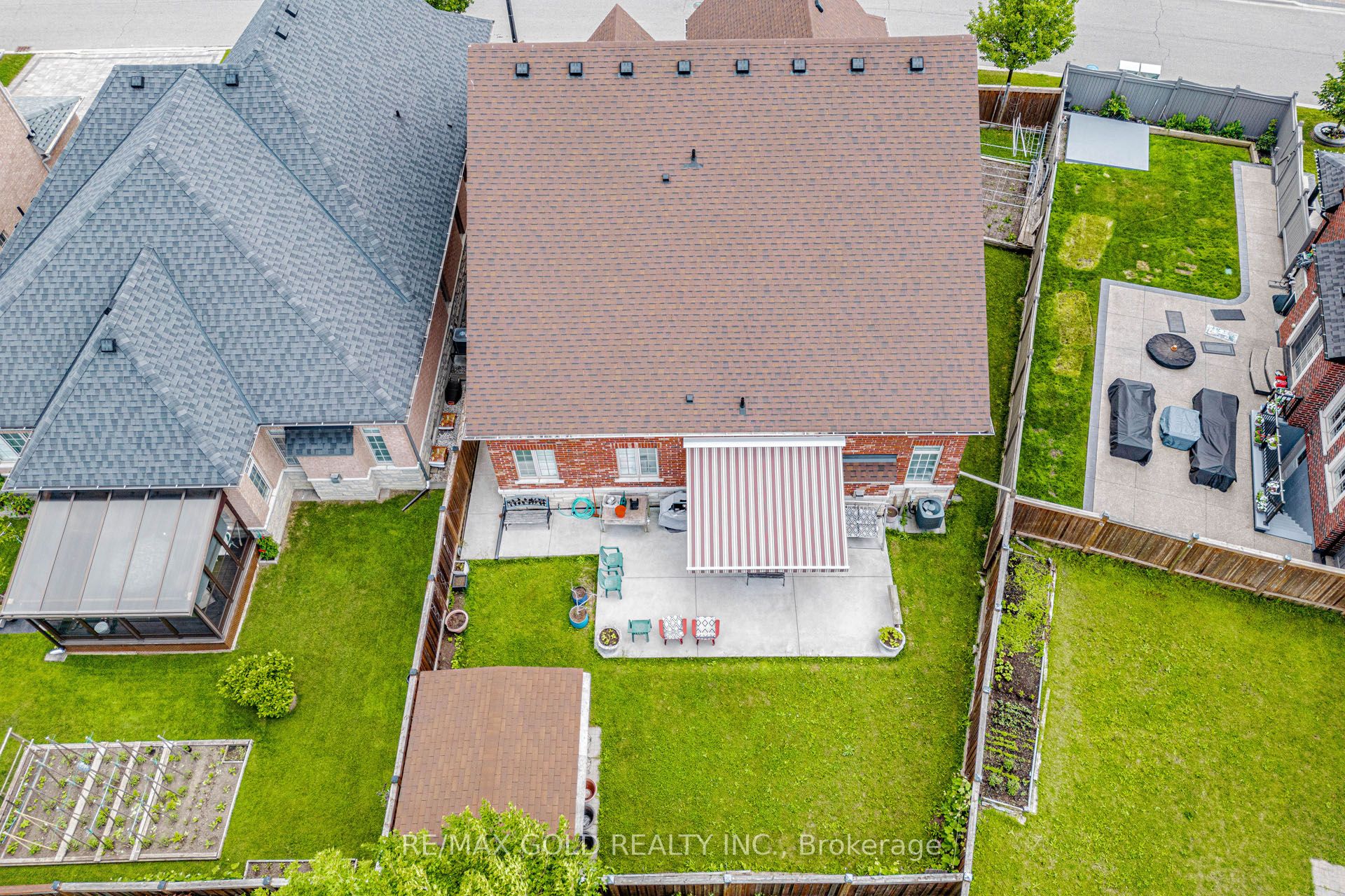 10 Falkland Road Property Photo 42