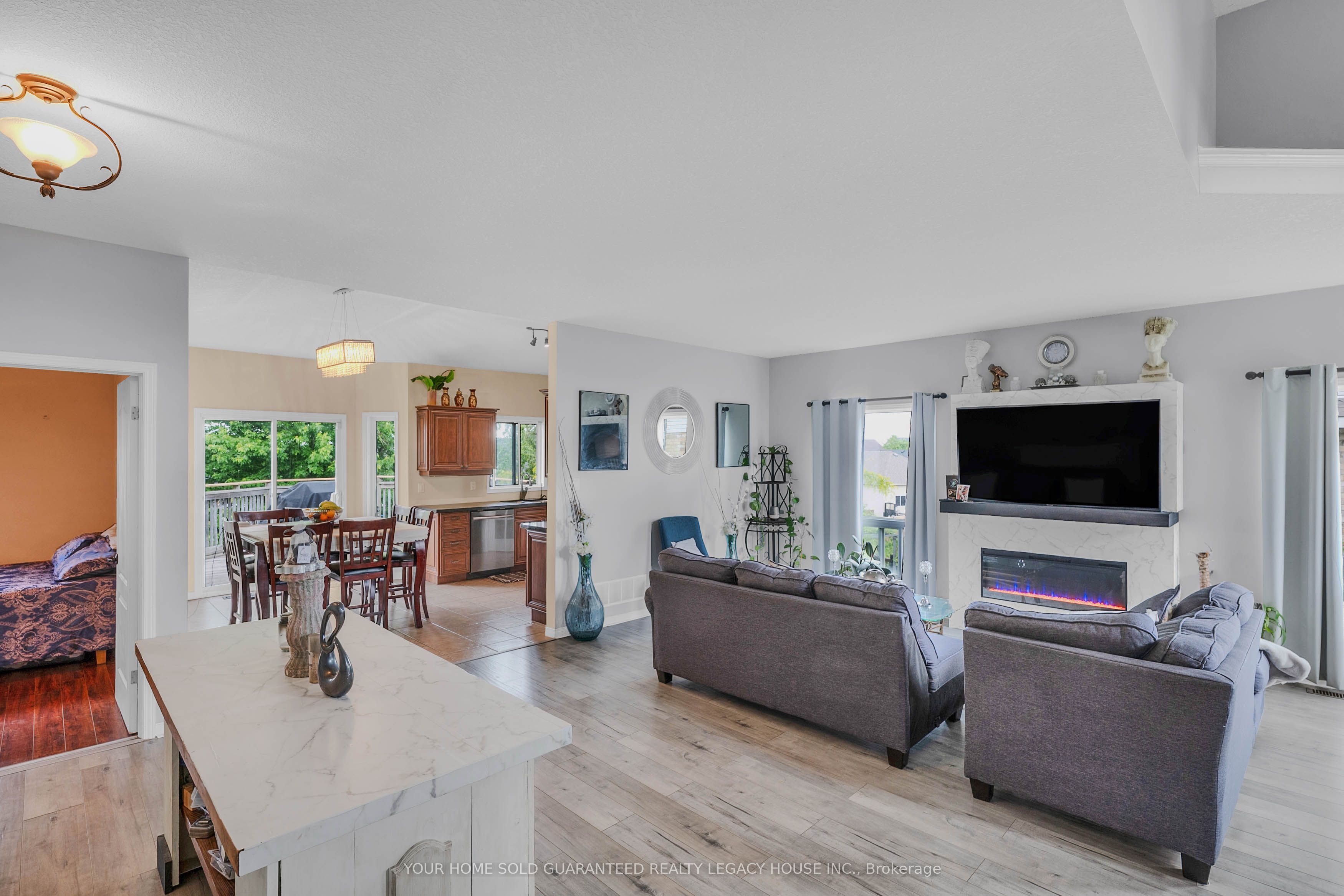 29 Cameron Court Property Photo 6