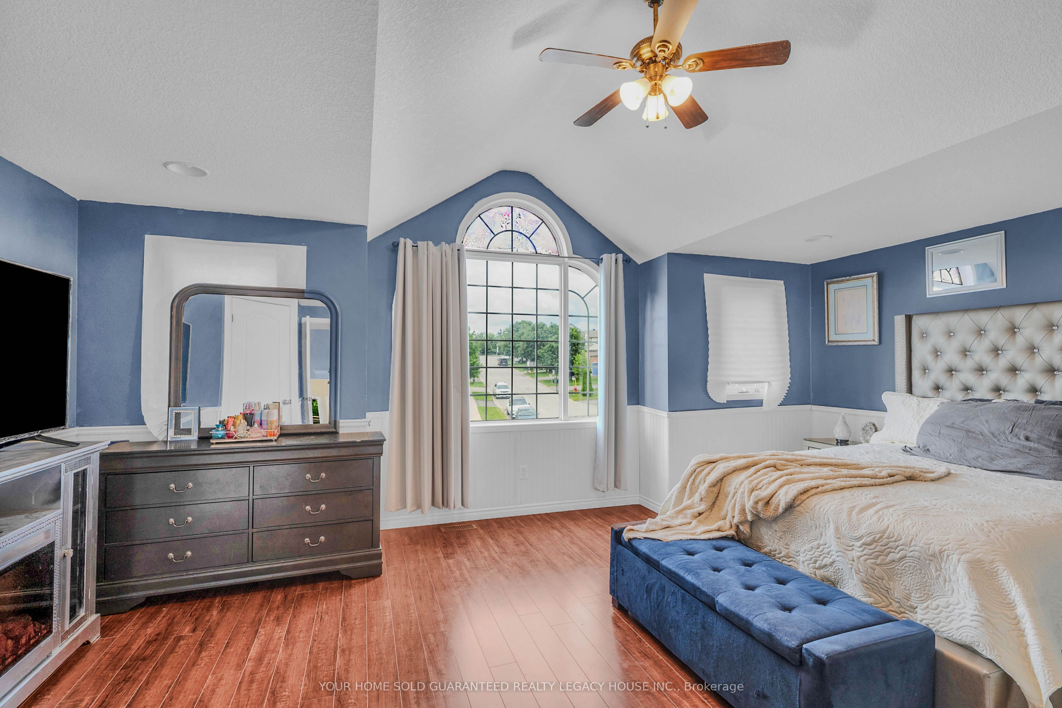 29 Cameron Court Property Photo 16