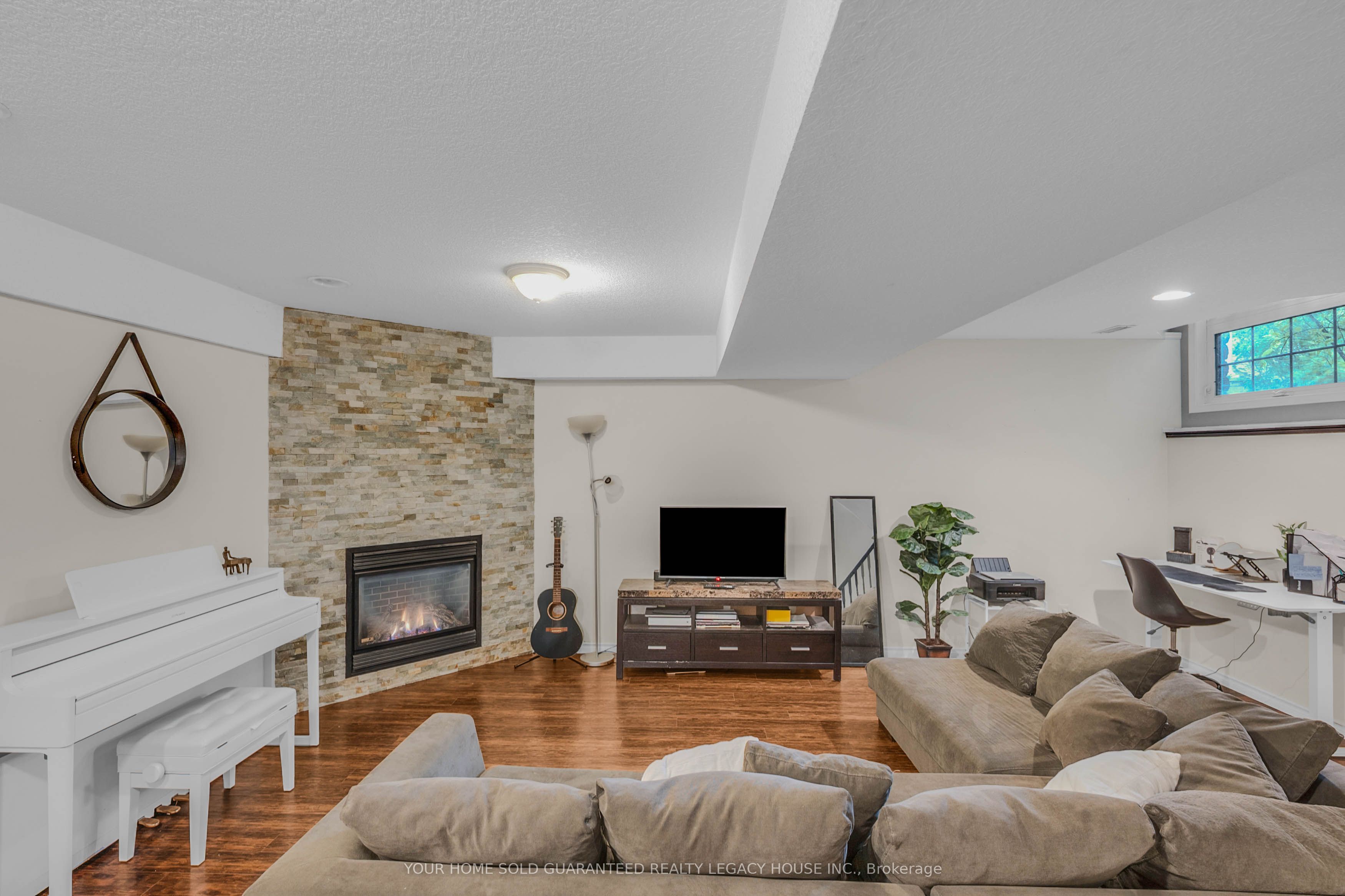 29 Cameron Court Property Photo 27