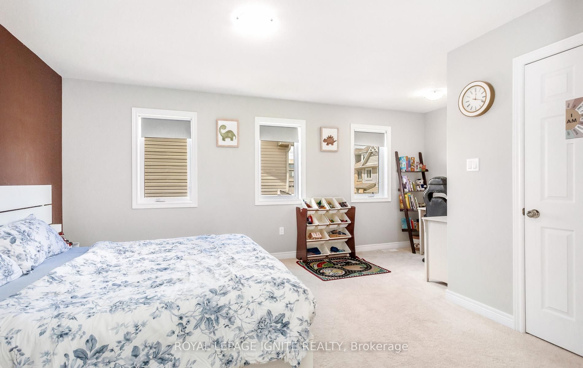114 Parkinson Crescent Property Photo 18