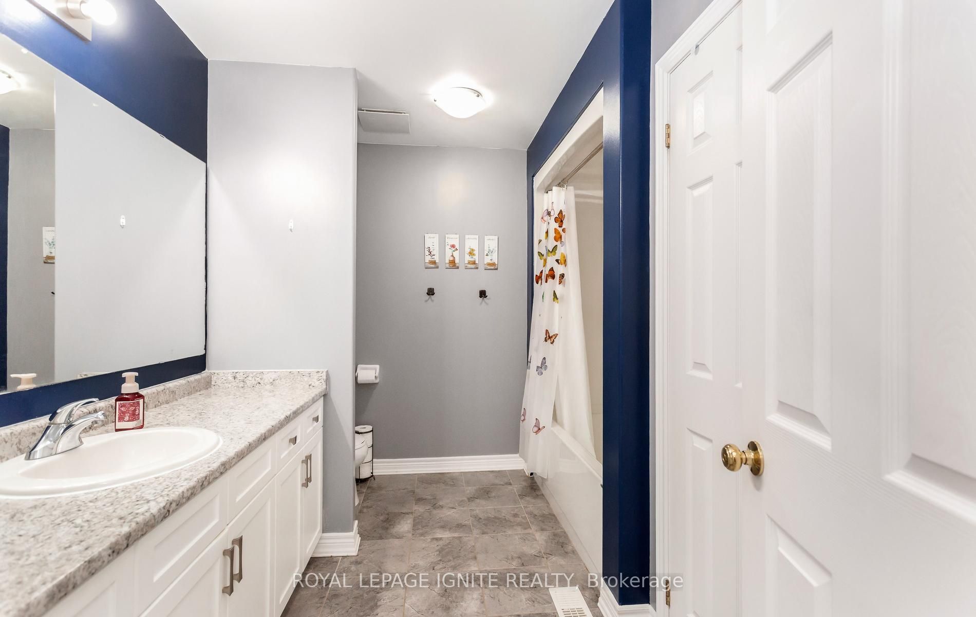 114 Parkinson Crescent Property Photo 29