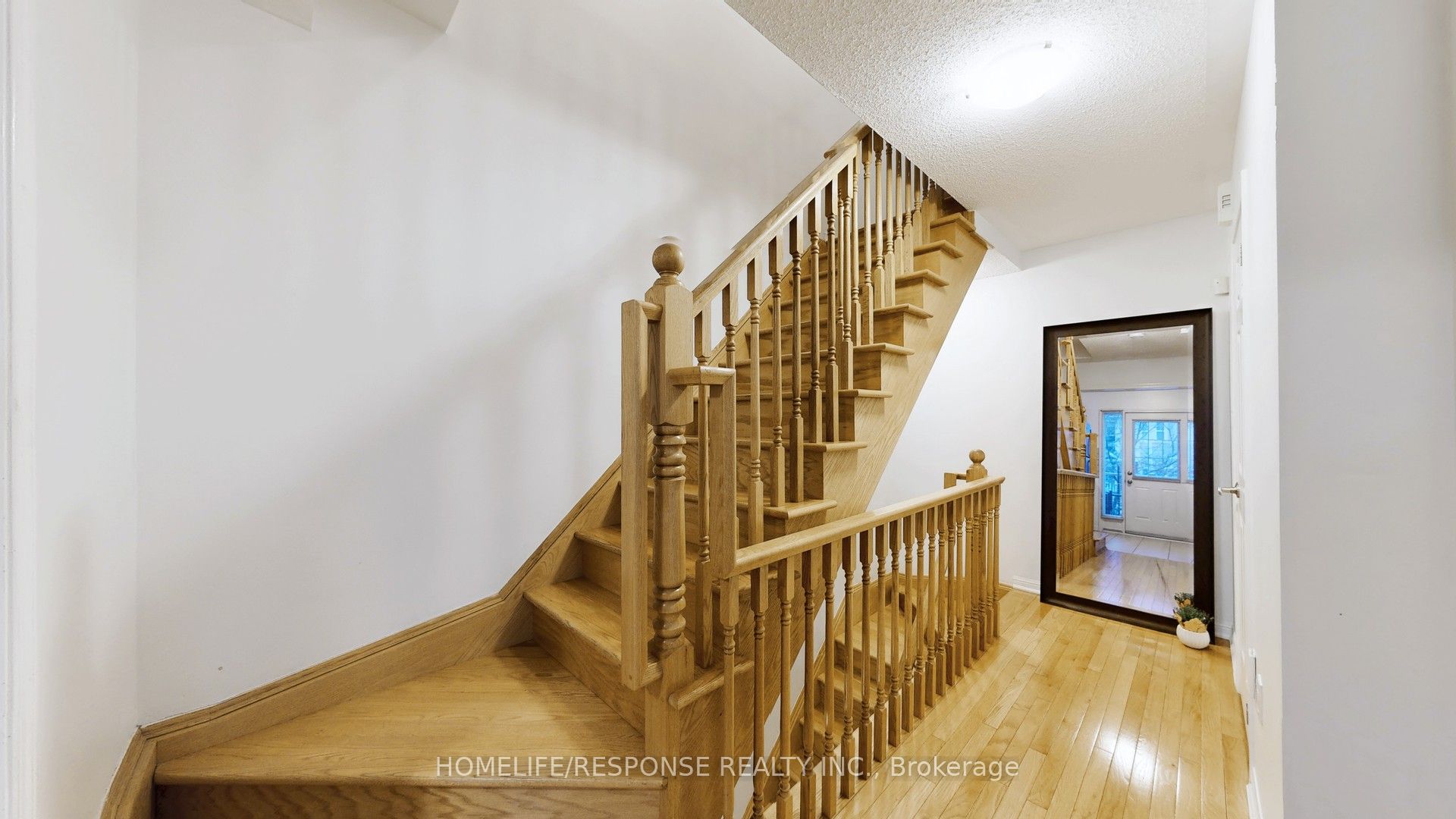 931 Deverell Place Property Photo 19