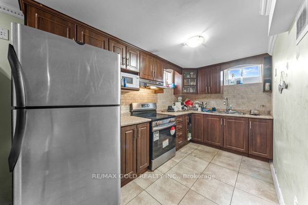39 Trailhead Crescent Property Photo 25