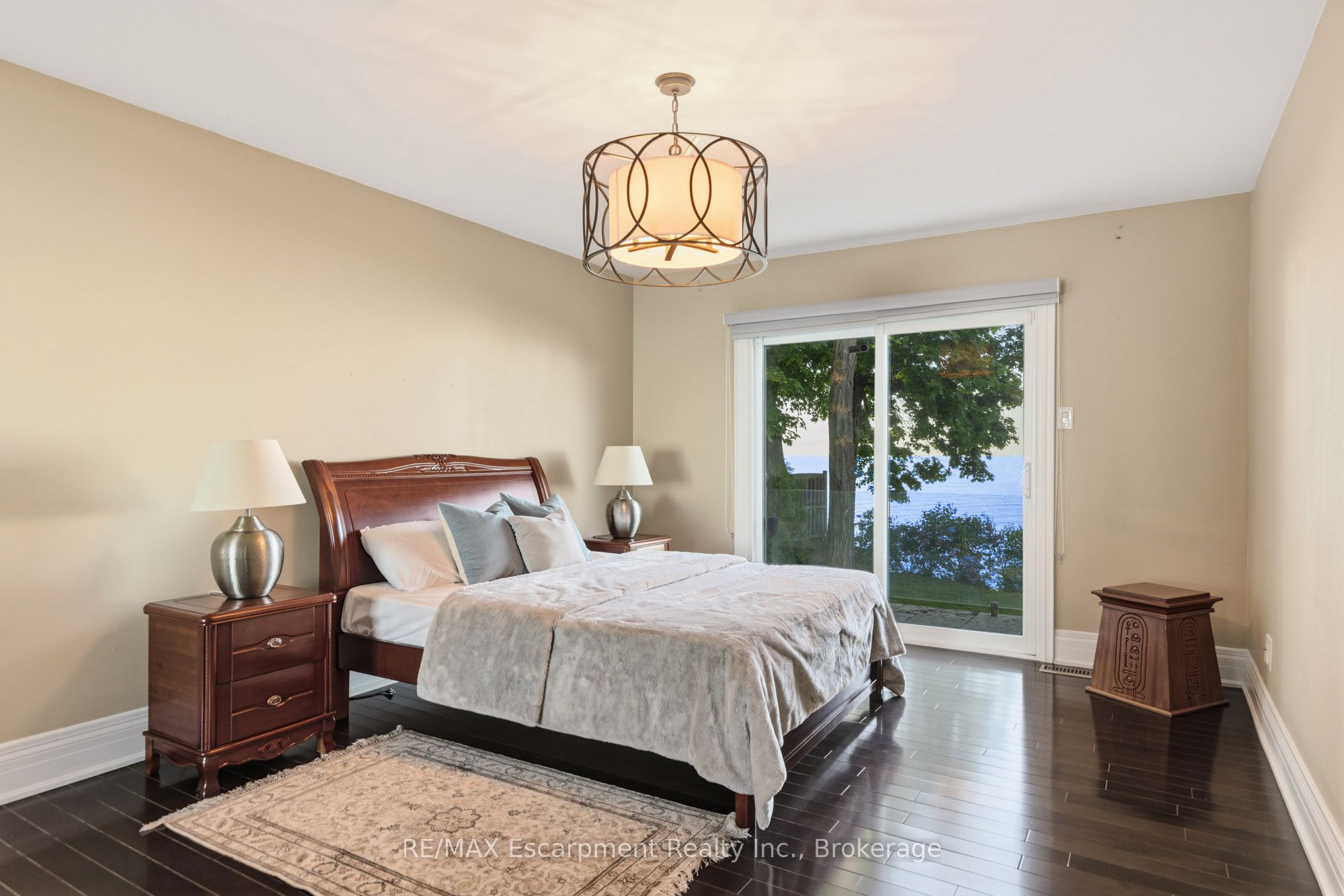 3346 Lakeshore Road W Property Photo 18