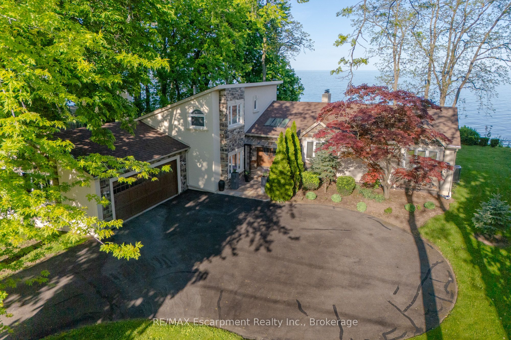 3346 Lakeshore Road W Property Photo 31