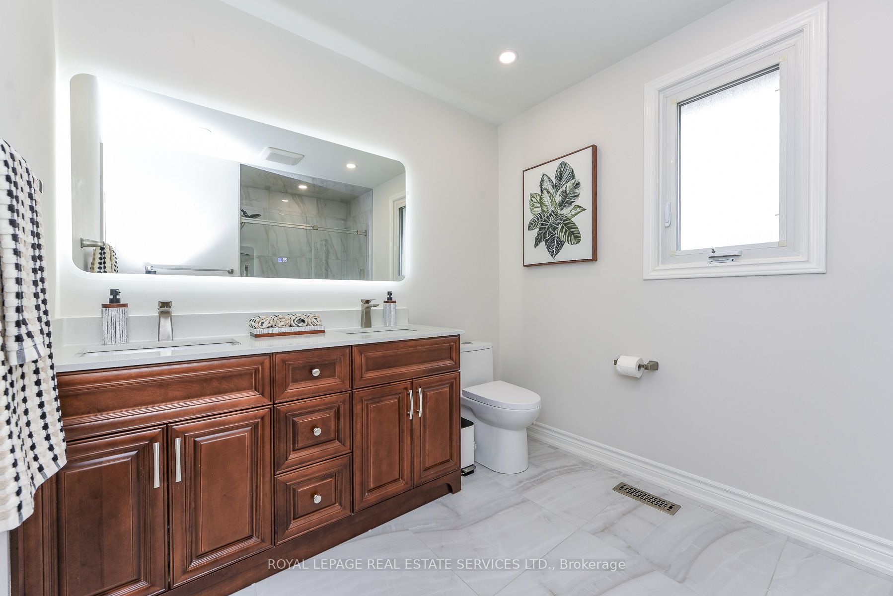 1338 Chalfield Drive Property Photo 49