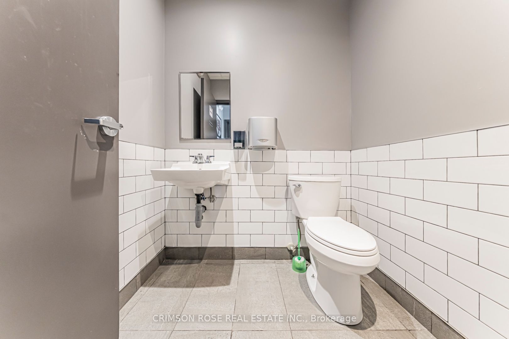 358 Speers Road Property Photo 40