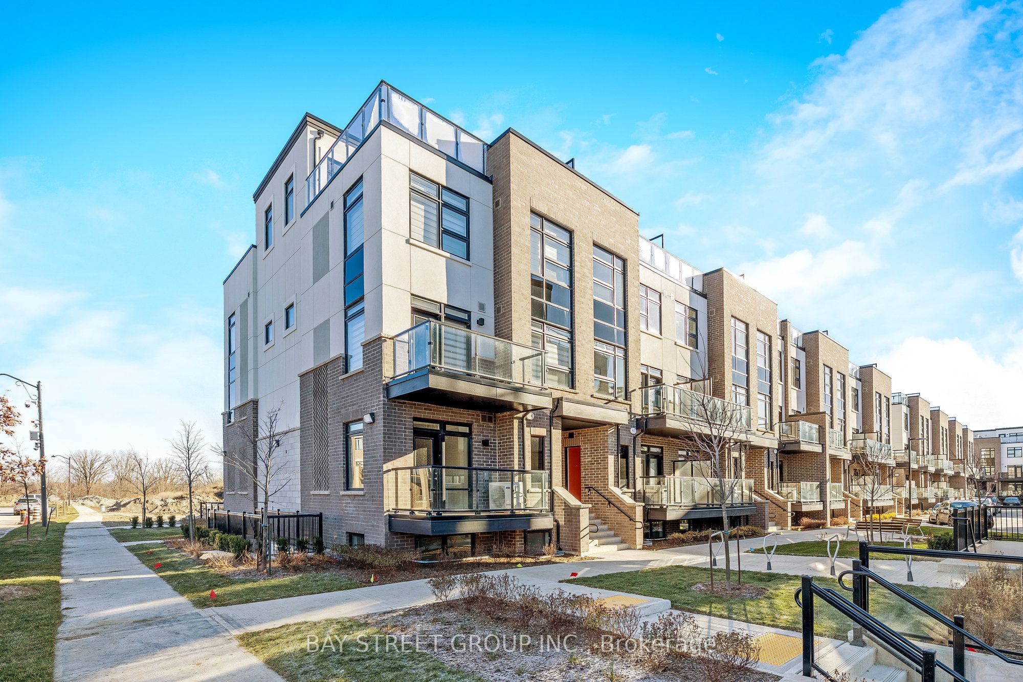 1573 Rose Way 111