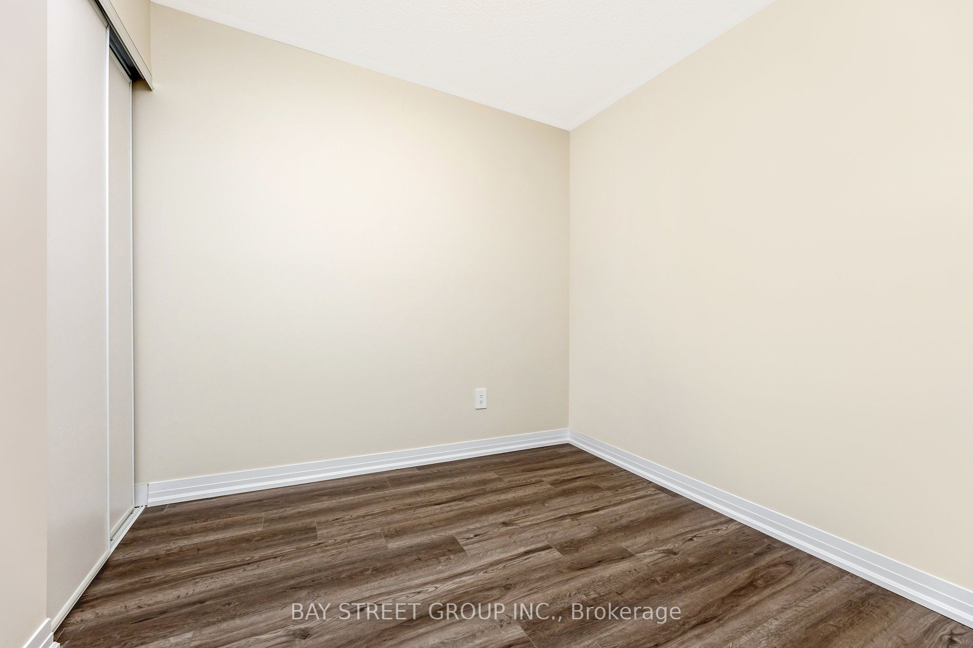 1573 Rose Way 111 Property Photo 20
