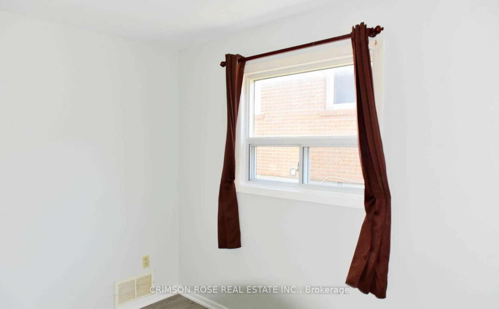 481 Fergo Avenue Main Floor Property Photo 6