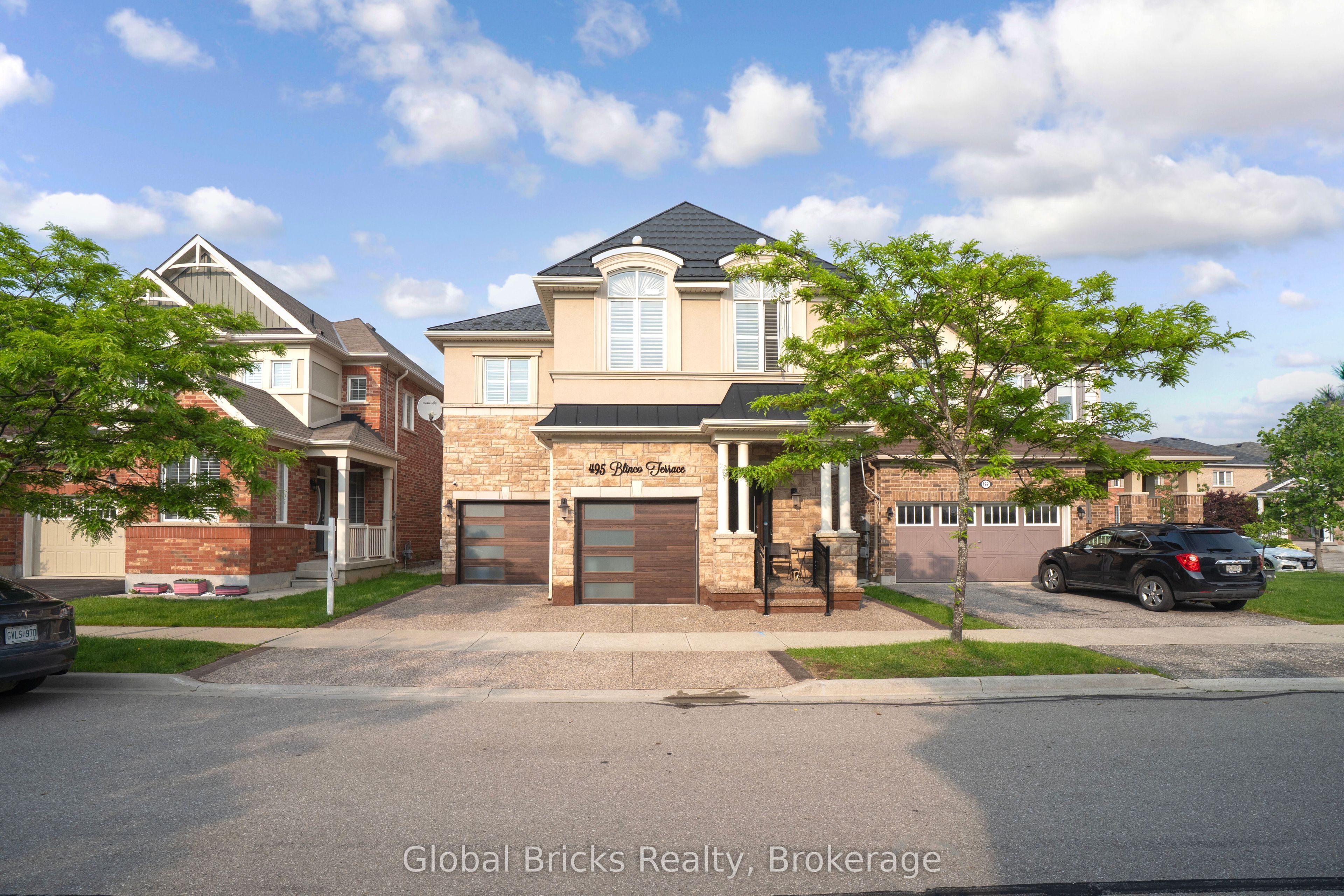 495 Blinco Terrace Property Photo 1