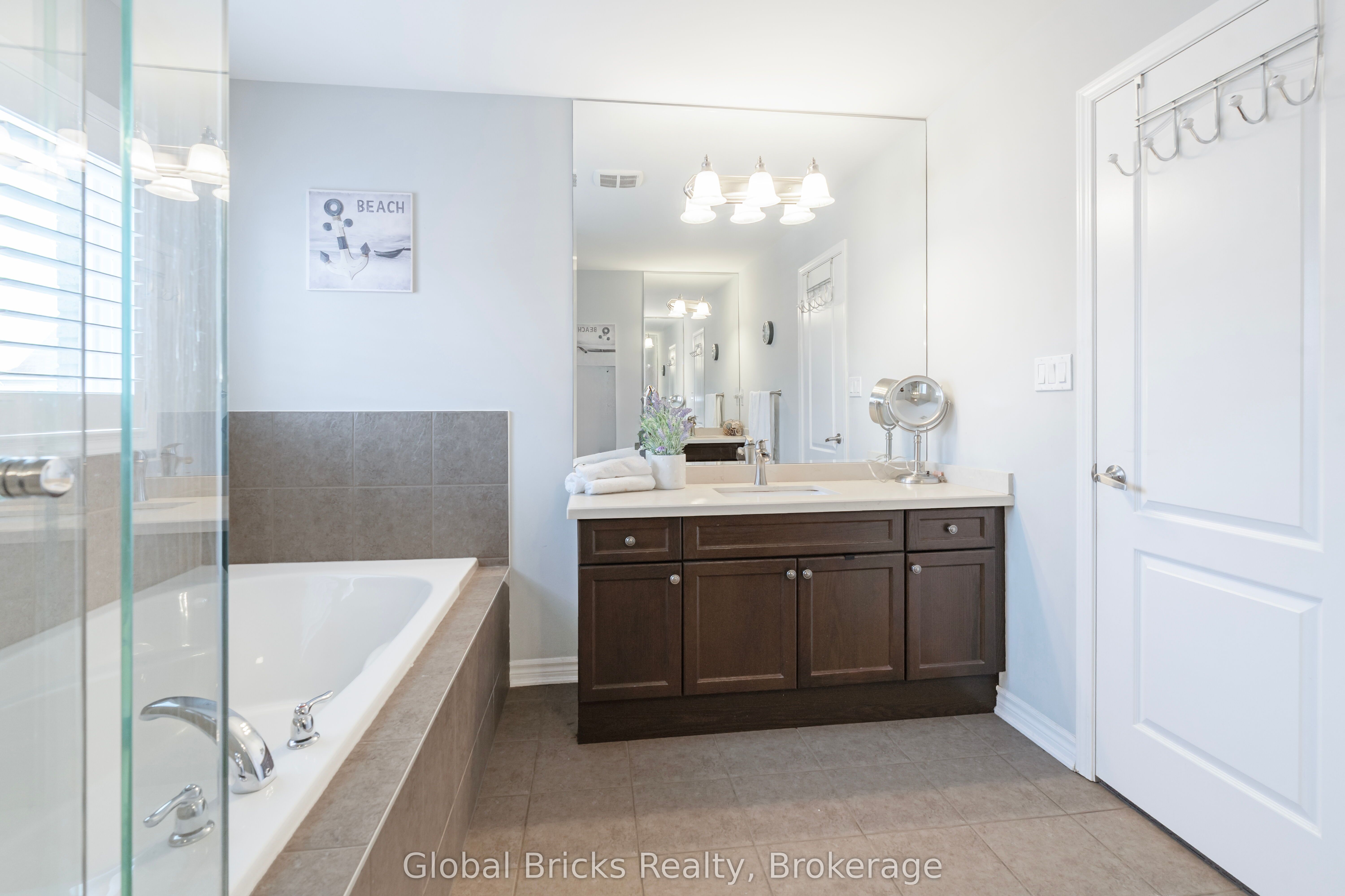495 Blinco Terrace Property Photo 35