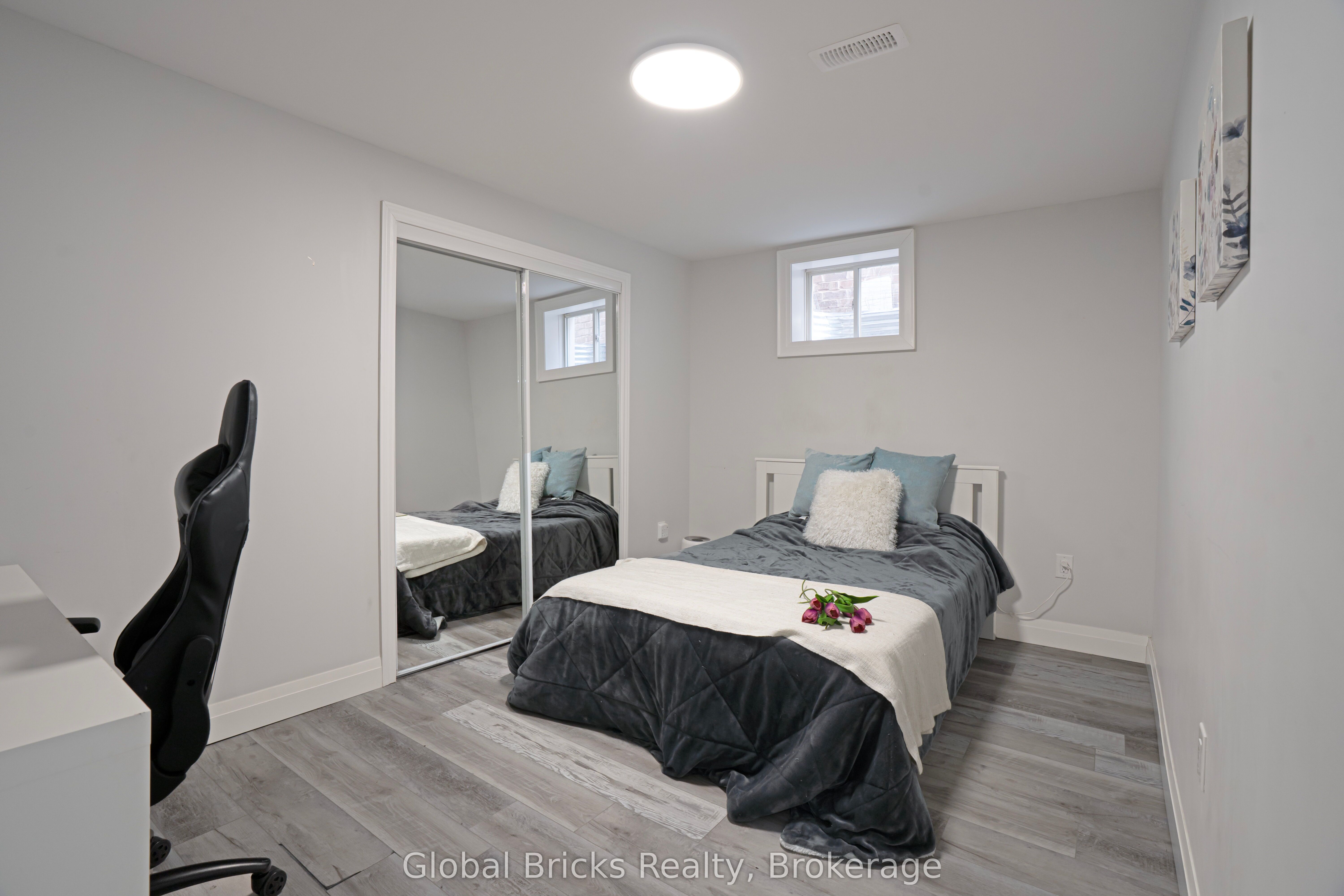 495 Blinco Terrace Property Photo 43