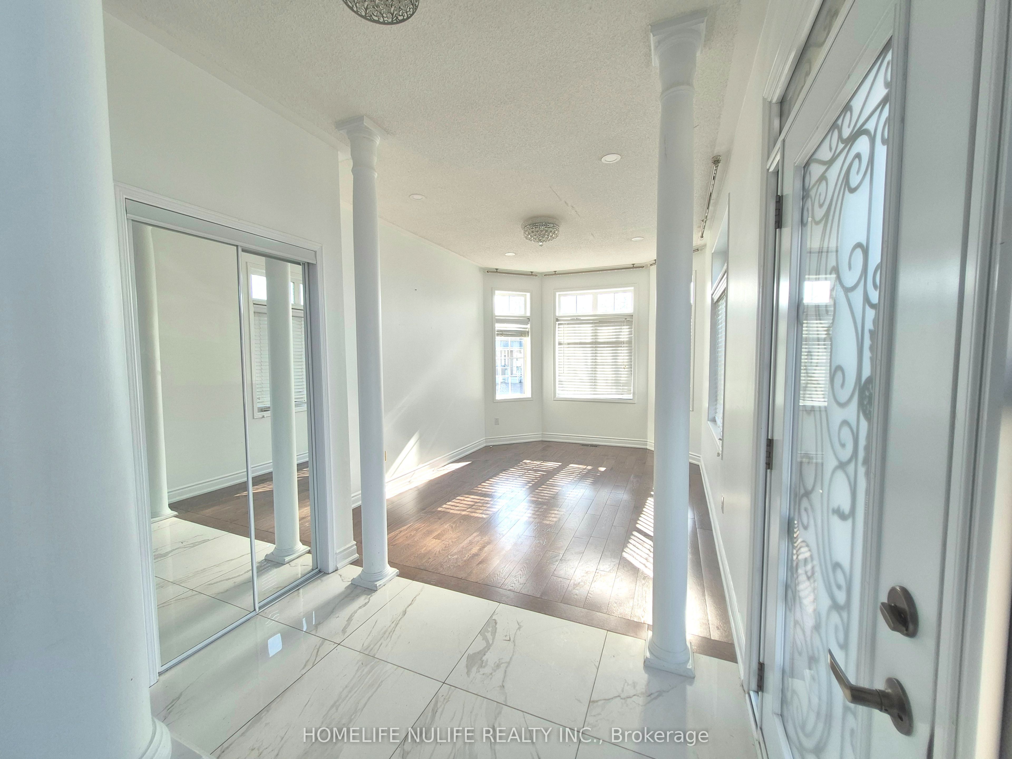 3866 Thomas Street Property Photo 12