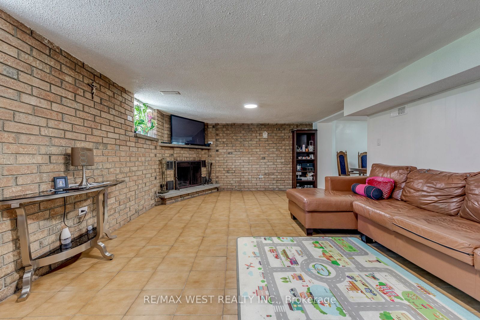 49 Montcalm Avenue Property Photo 33