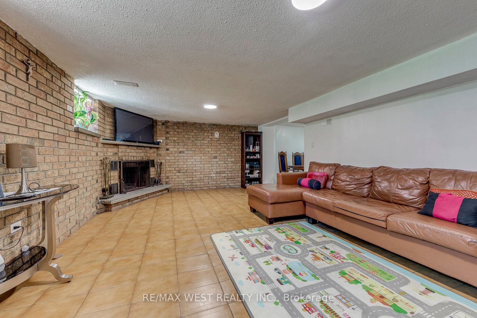 49 Montcalm Avenue Property Photo 34