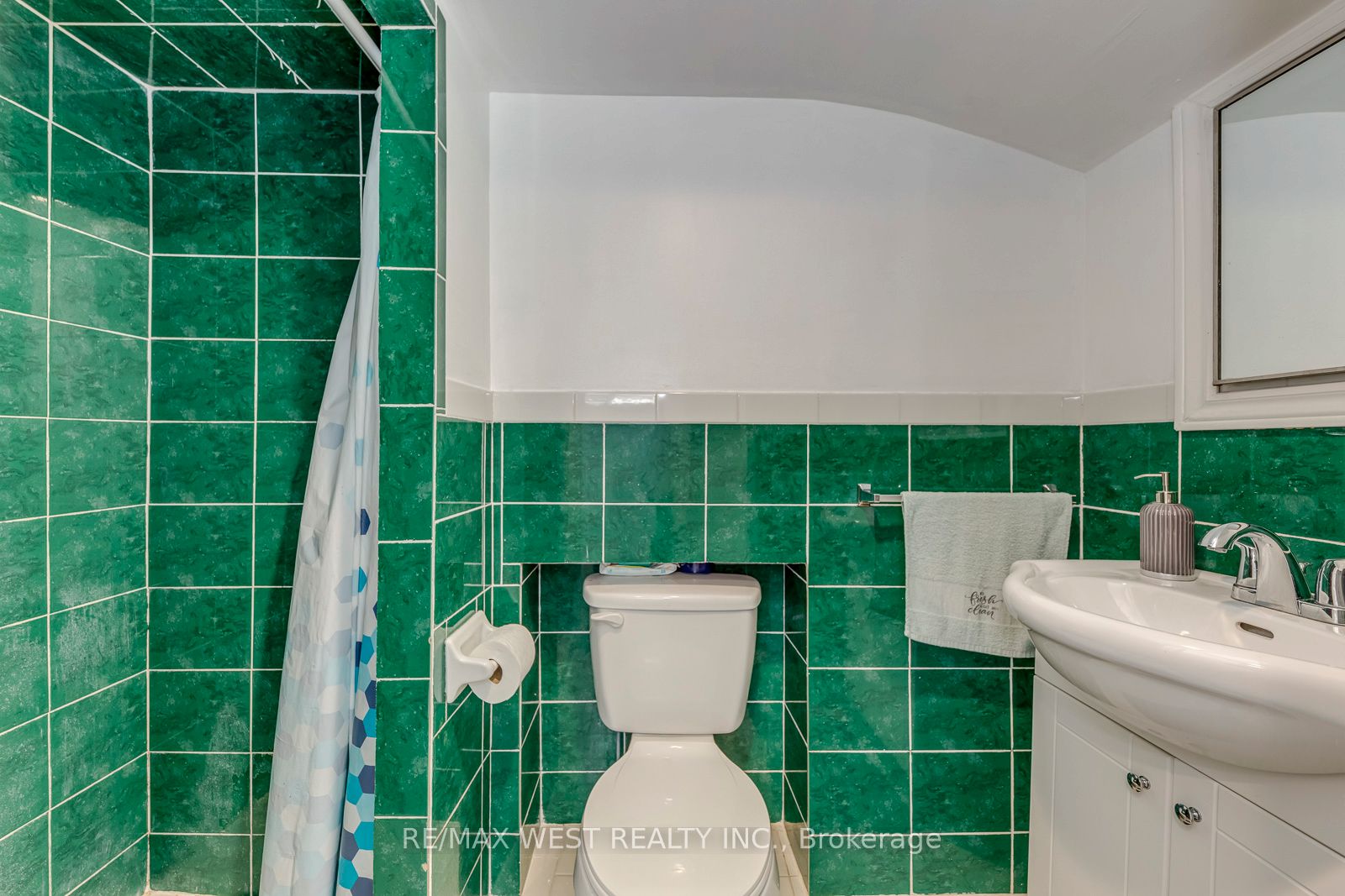 49 Montcalm Avenue Property Photo 42