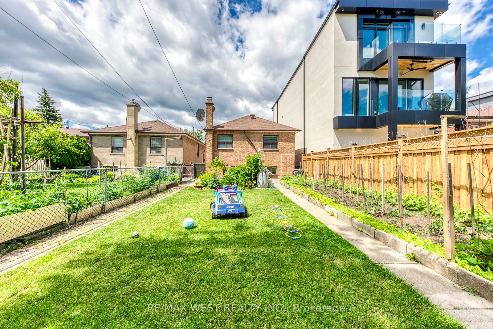 49 Montcalm Avenue Property Photo 44