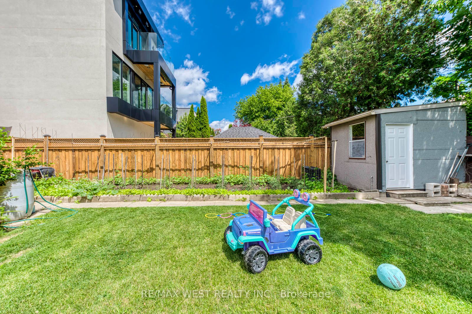 49 Montcalm Avenue Property Photo 45