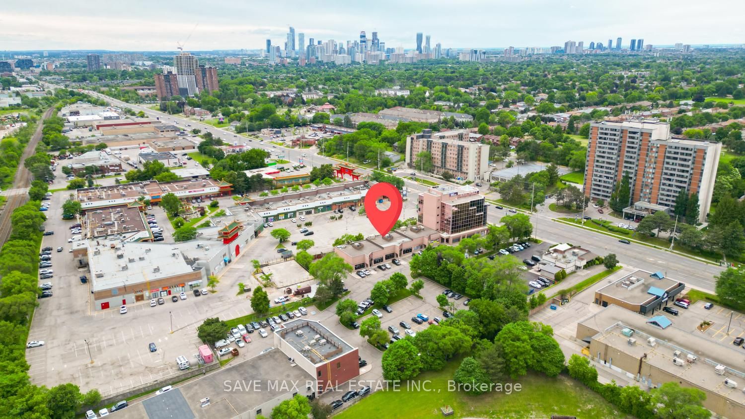 918 Dundas Street E C2-c3 Property Photo 2