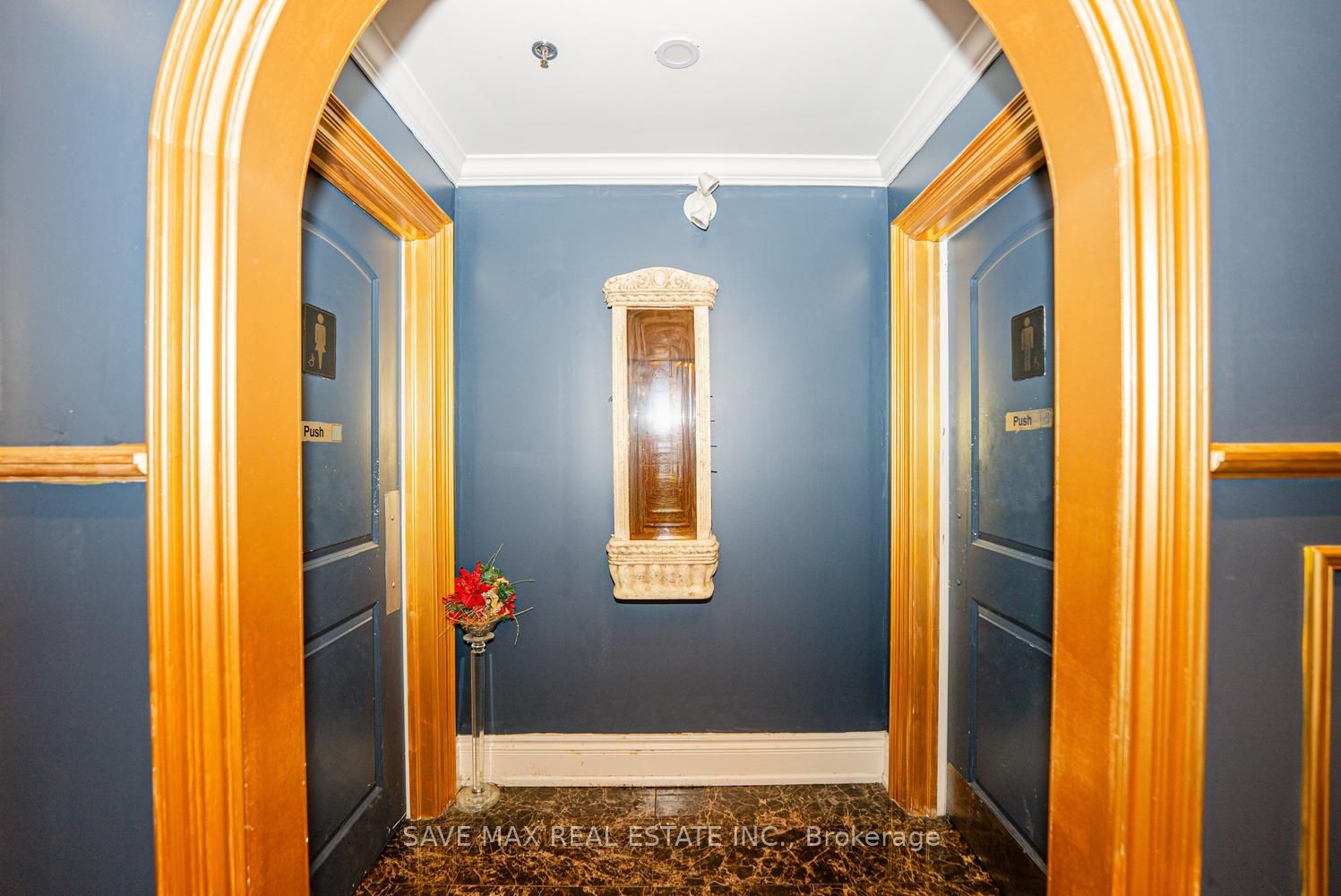 918 Dundas Street E C2-c3 Property Photo 27