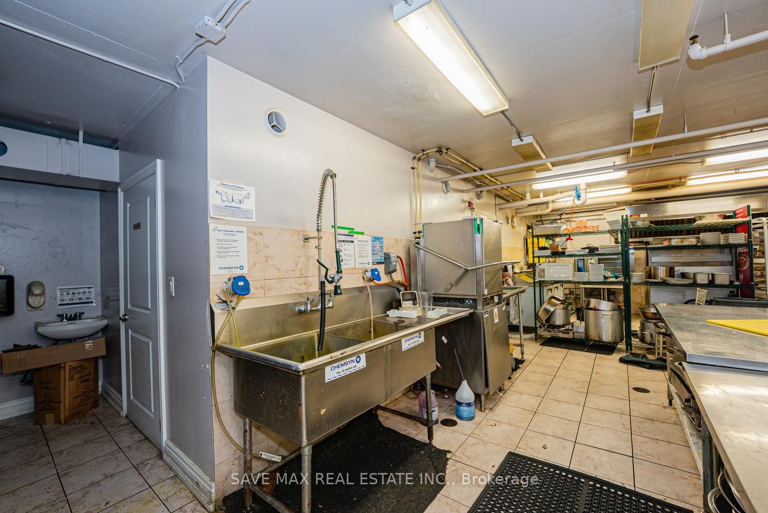 918 Dundas Street E C2-c3 Property Photo 40