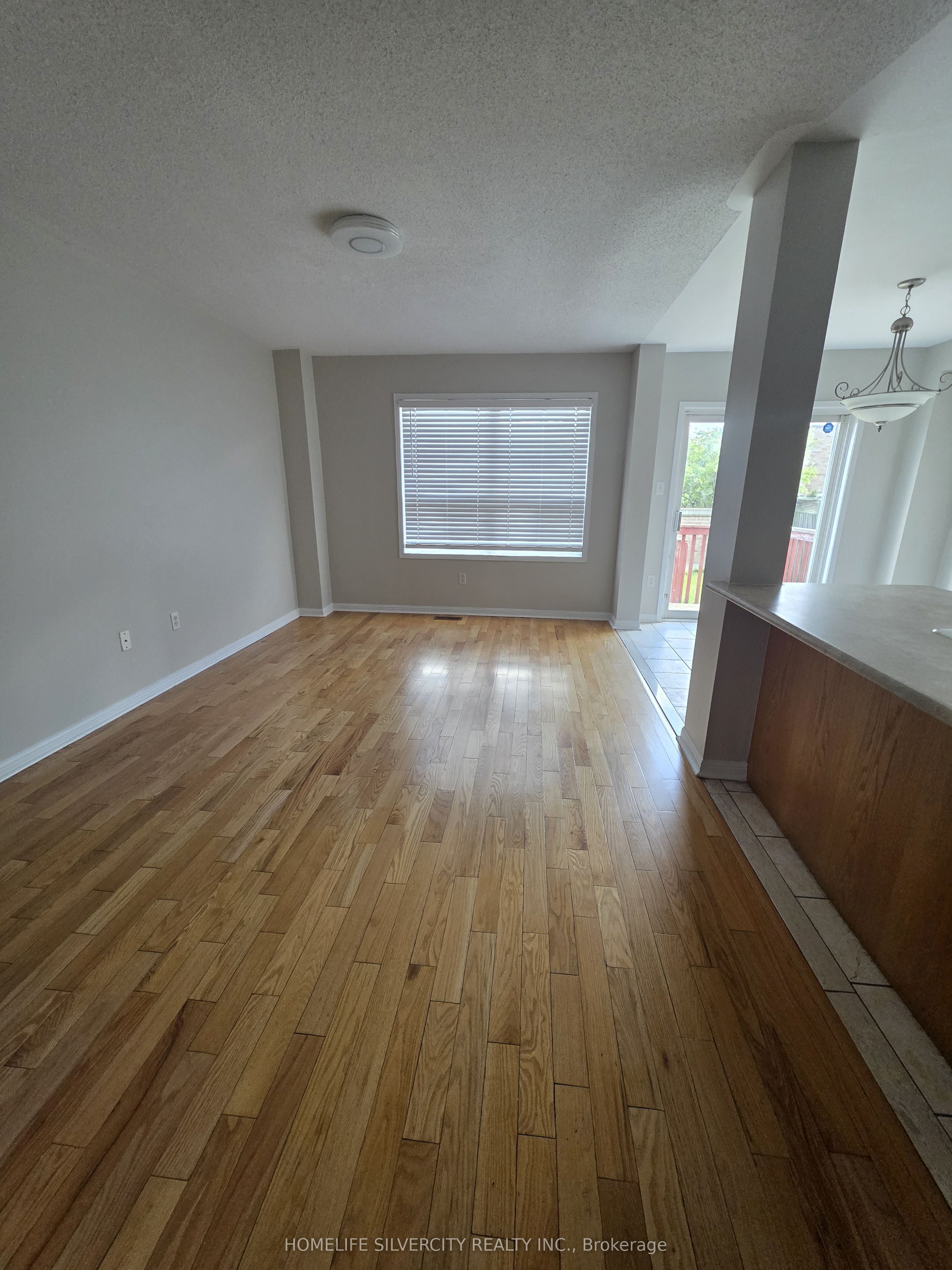 138 Tianalee Crescent Property Photo 3