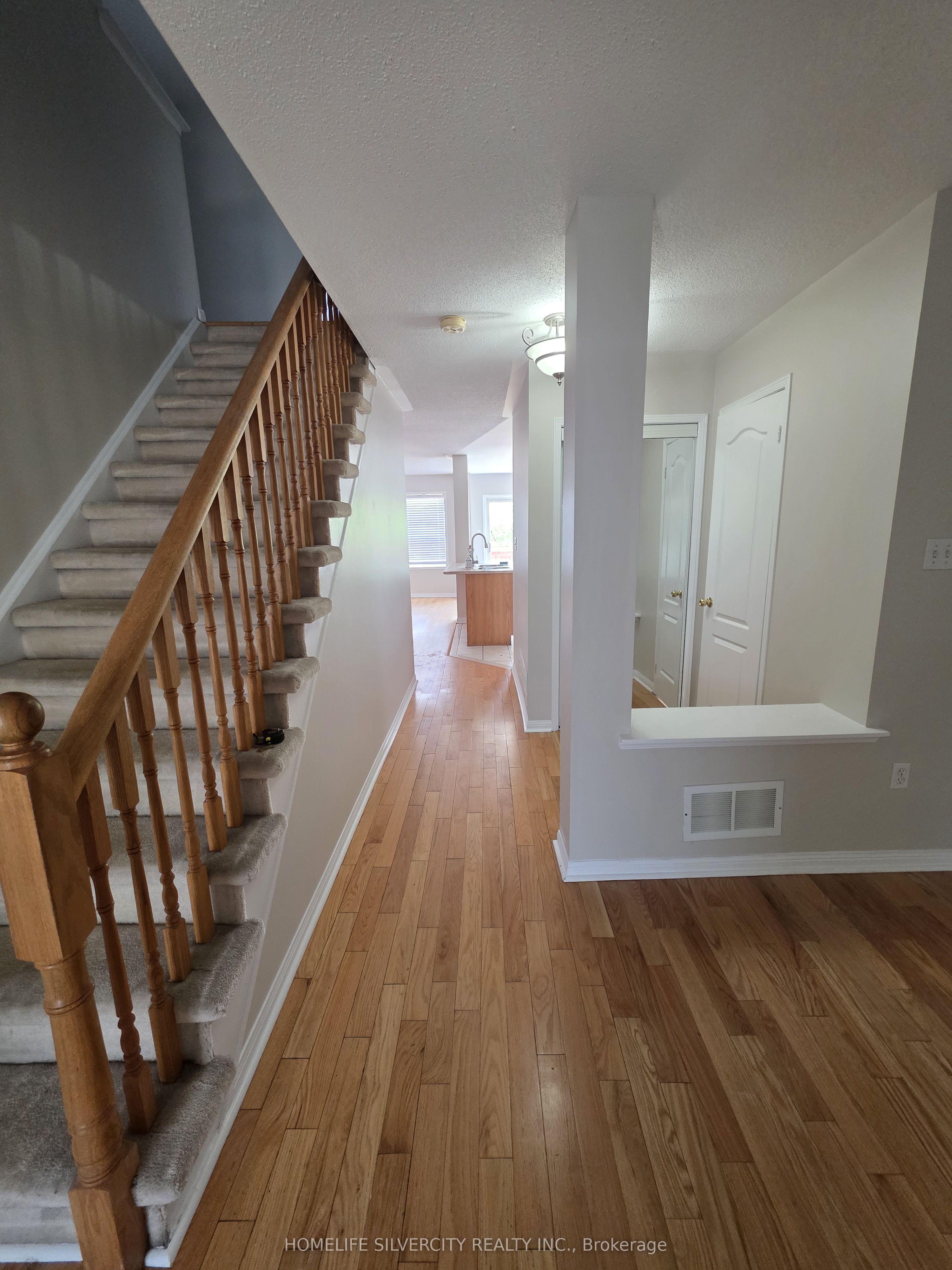 138 Tianalee Crescent Property Photo 6