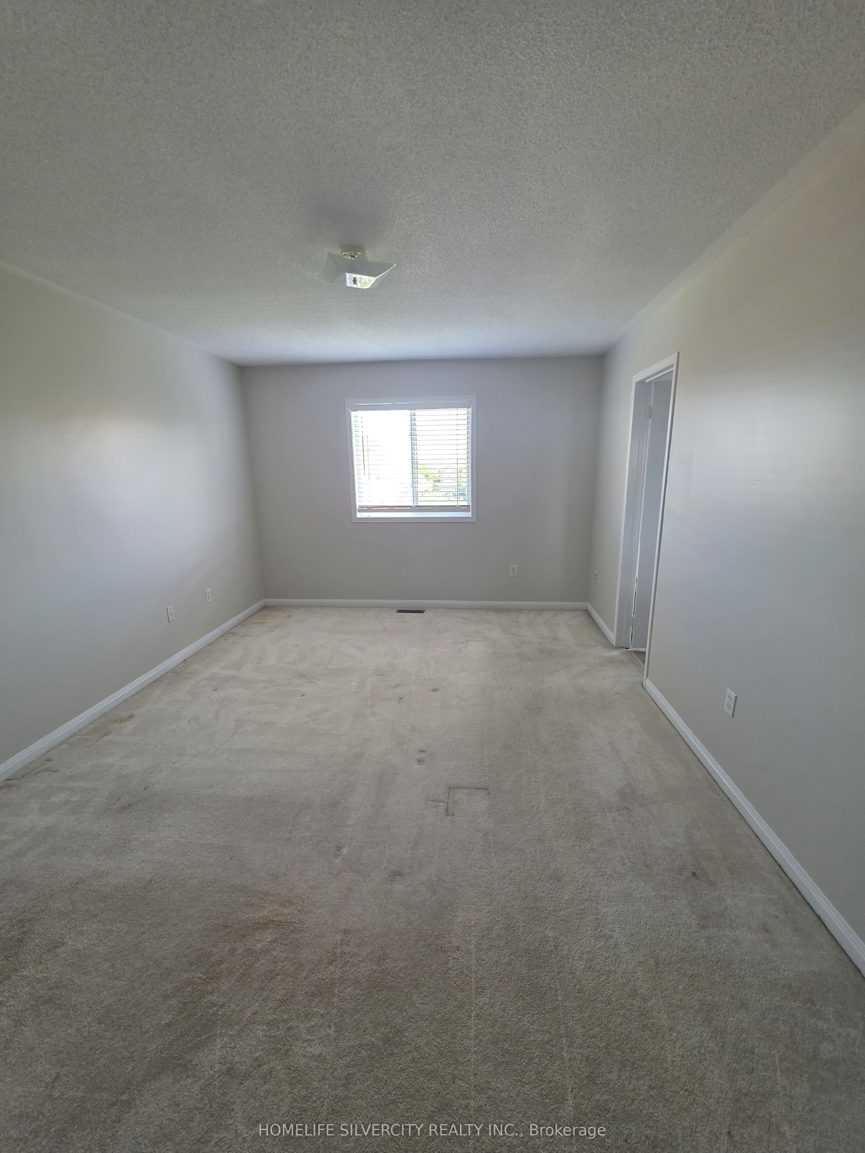 138 Tianalee Crescent Property Photo 9