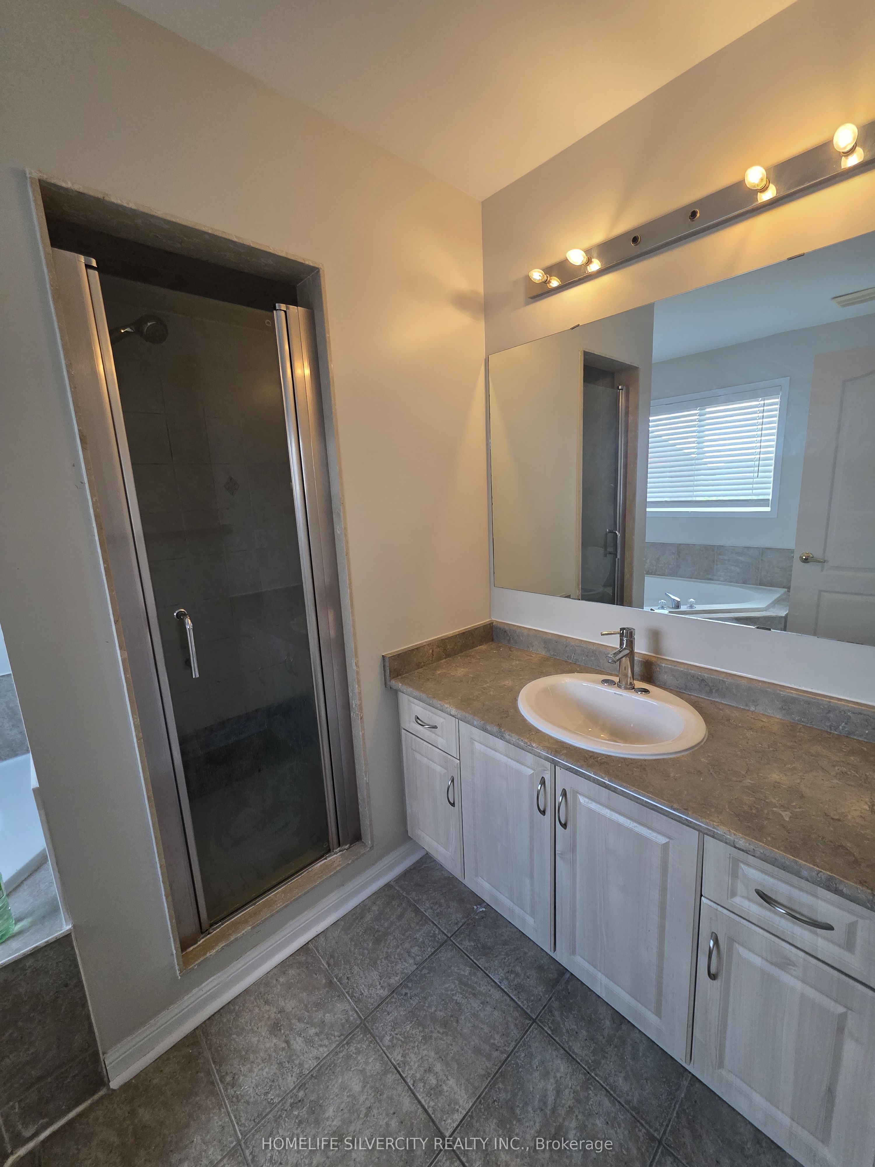 138 Tianalee Crescent Property Photo 14