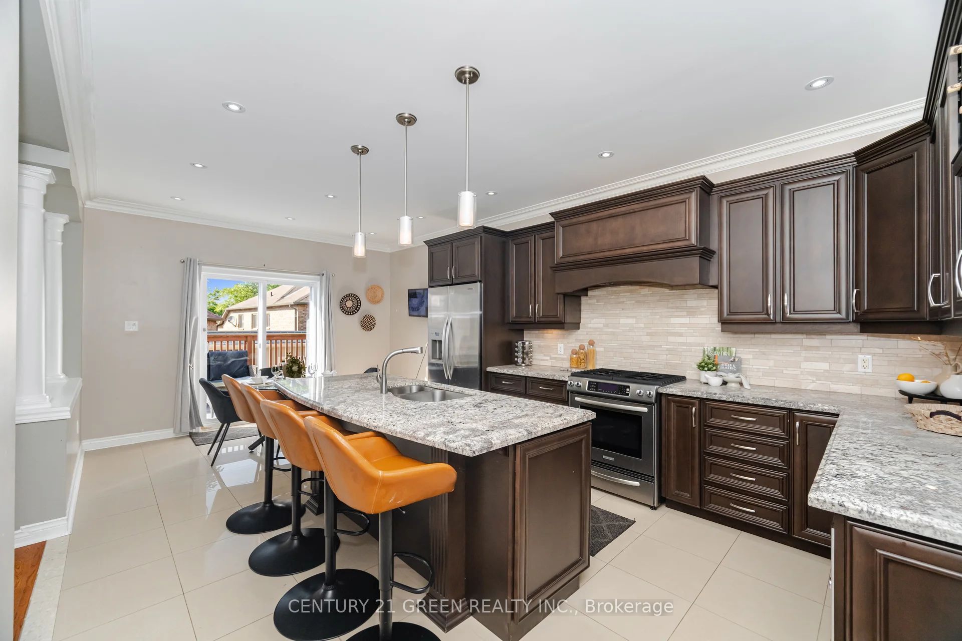 193 Royal Valley Drive Property Photo 18