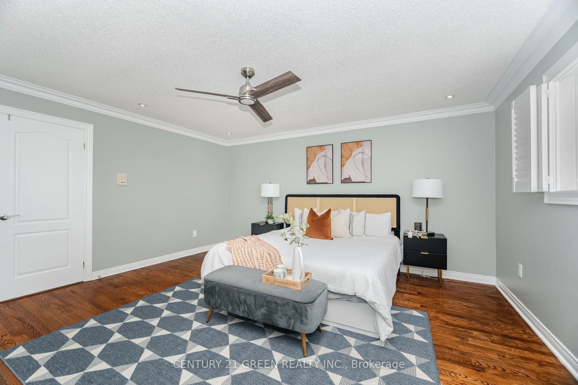 193 Royal Valley Drive Property Photo 33