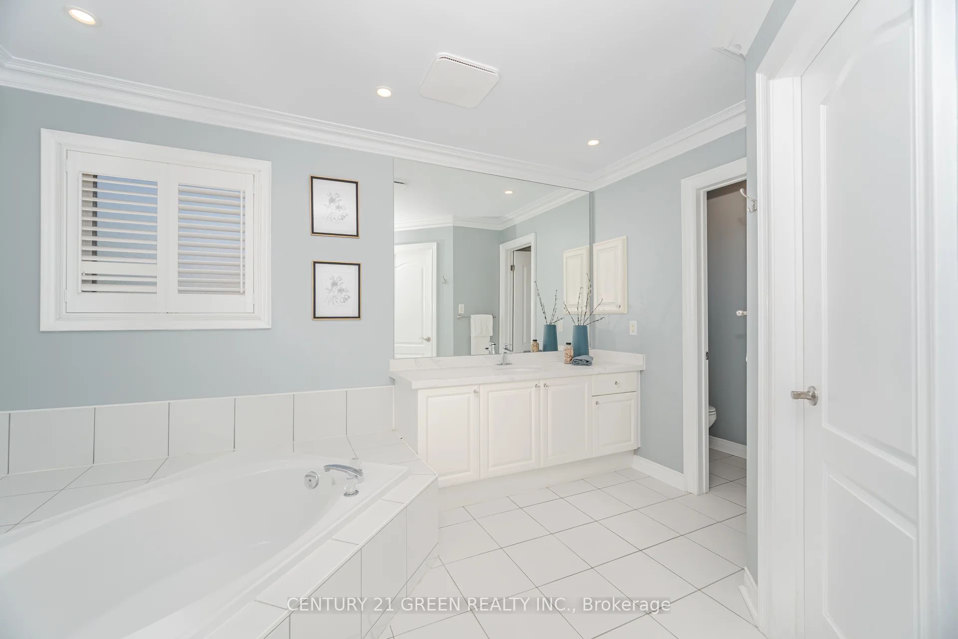 193 Royal Valley Drive Property Photo 37
