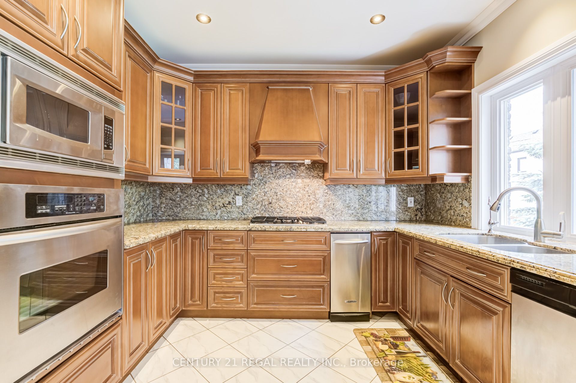 2a Twenty Eighth Street Property Photo 5