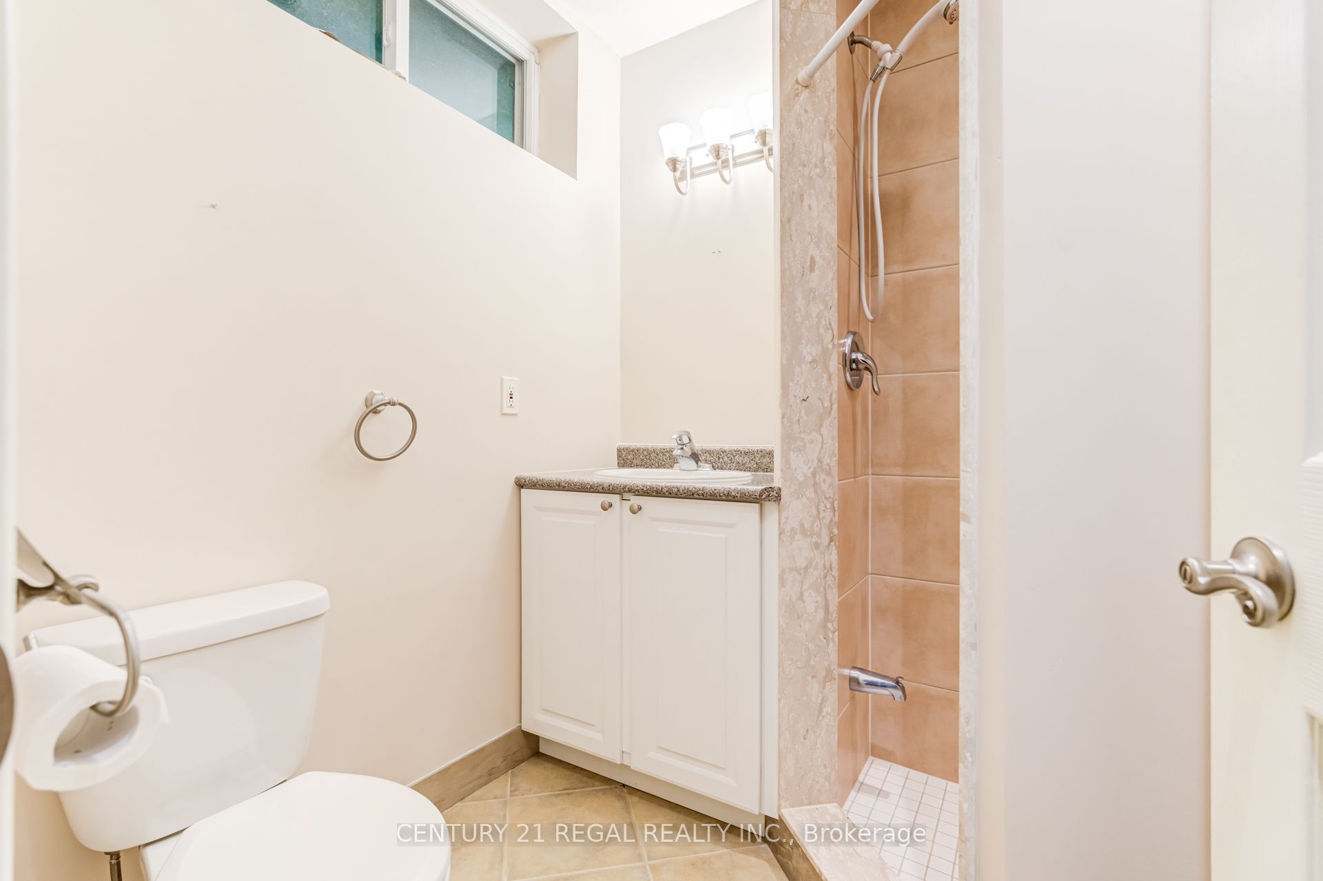 2a Twenty Eighth Street Property Photo 26