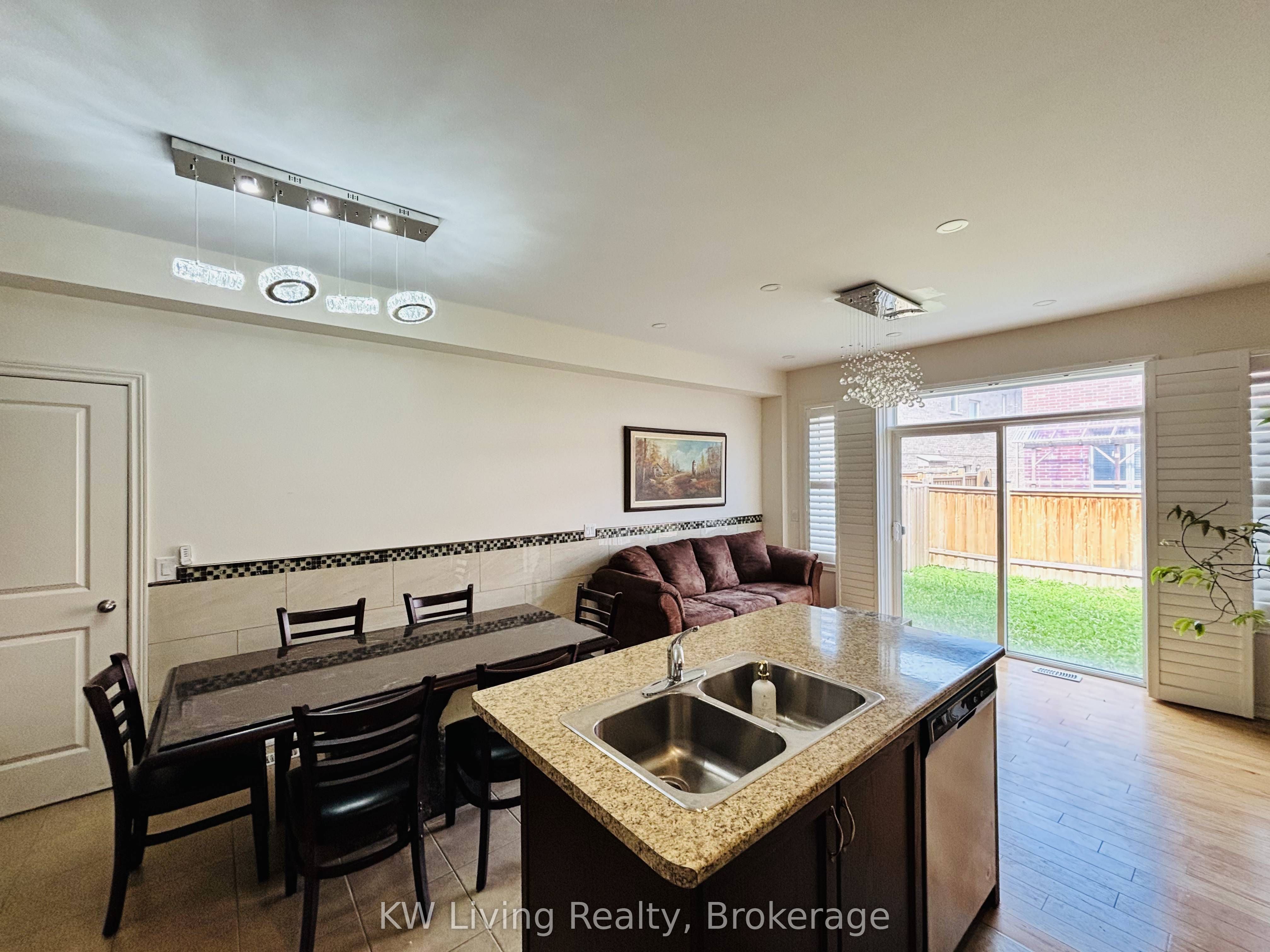 12 Rangemore Road Property Photo 8