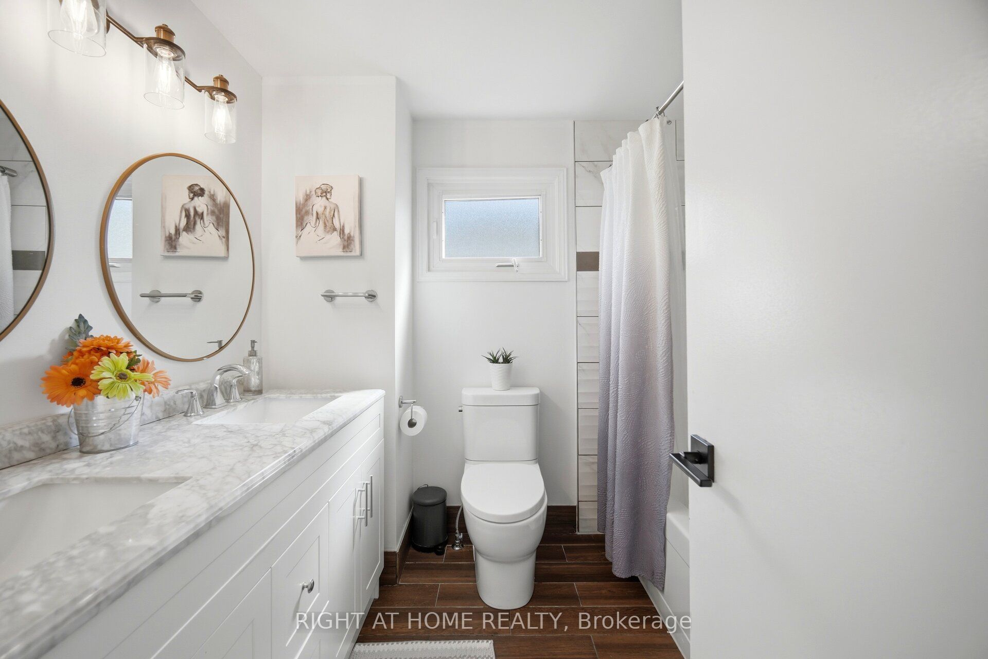 7013 Hickling Crescent Property Photo 29