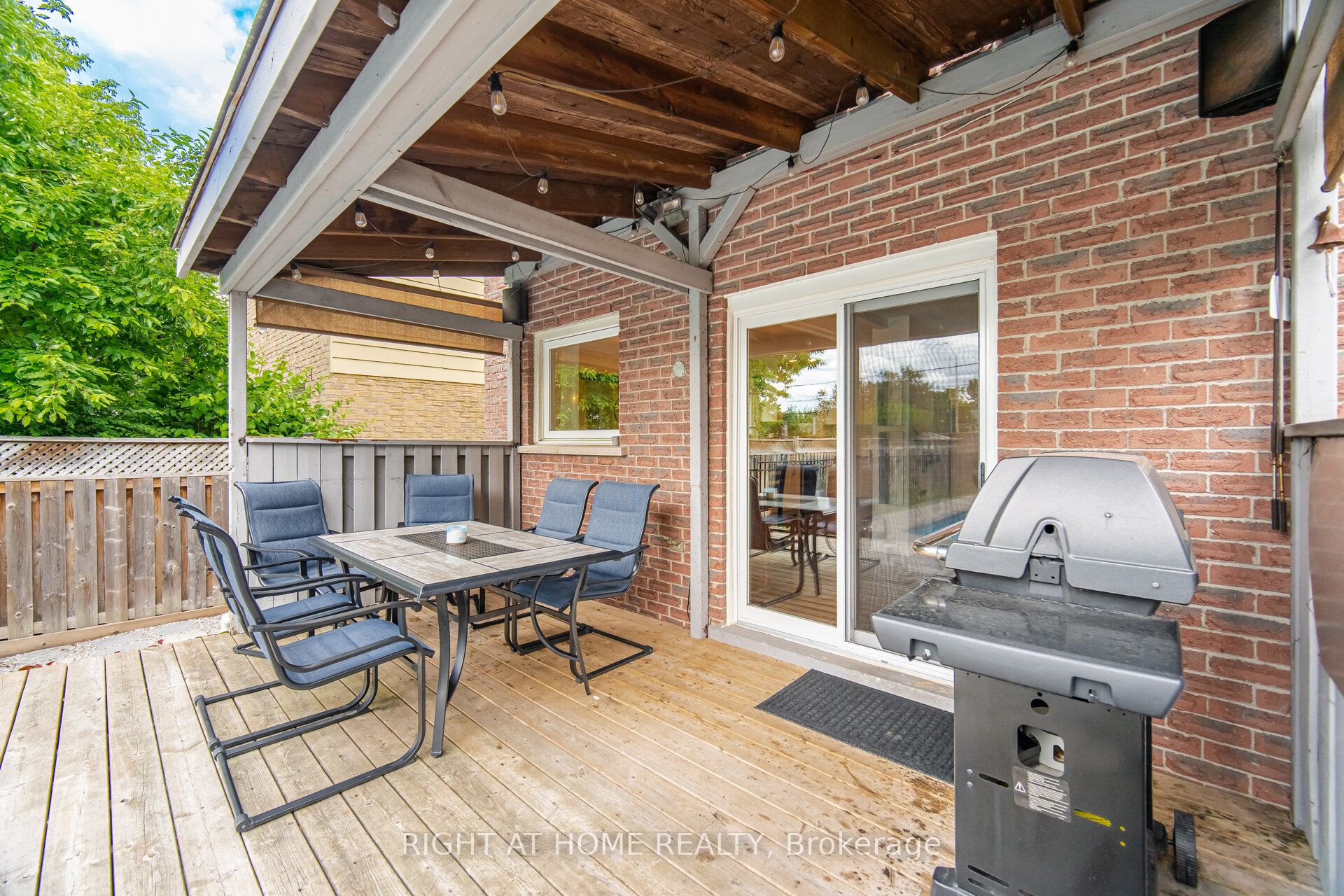 7013 Hickling Crescent Property Photo 42