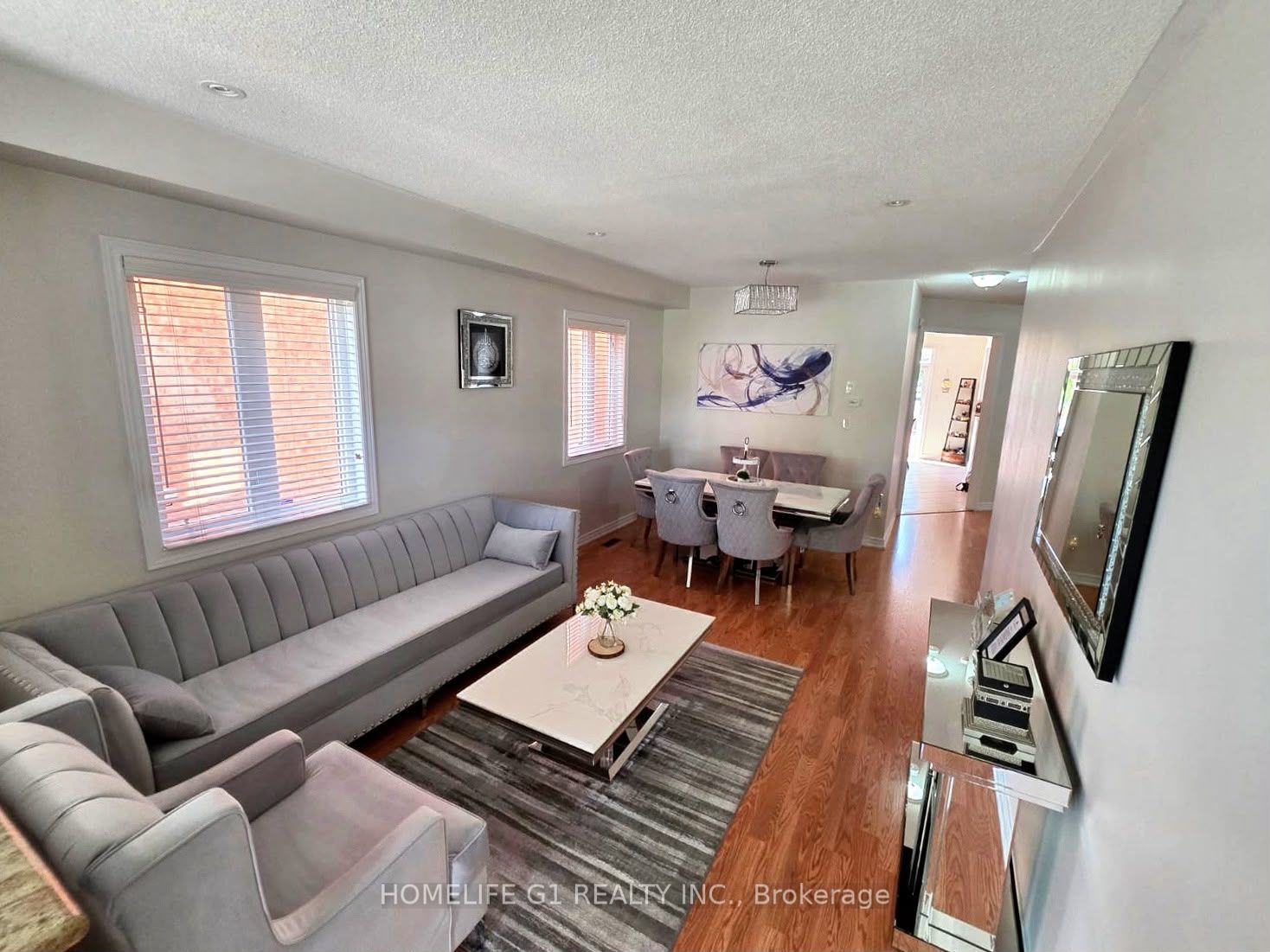 62 Dewside Drive E Property Photo 2