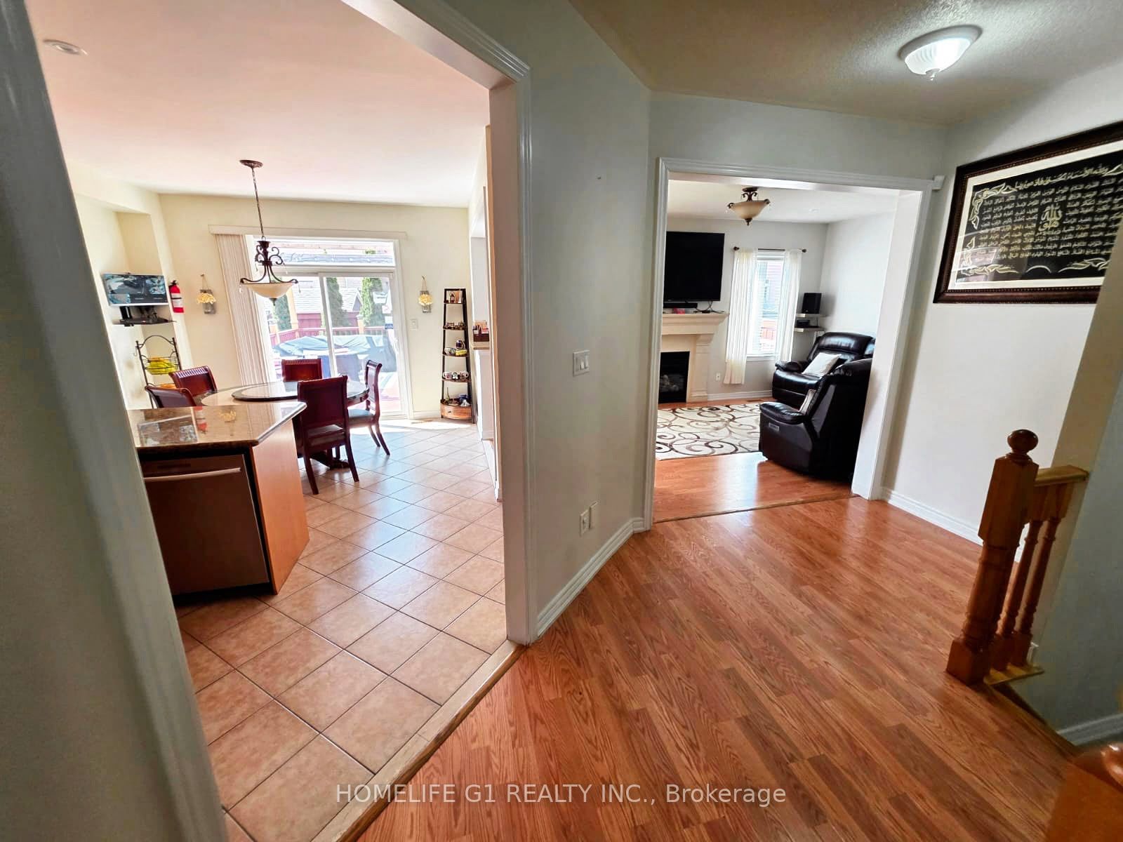 62 Dewside Drive E Property Photo 3