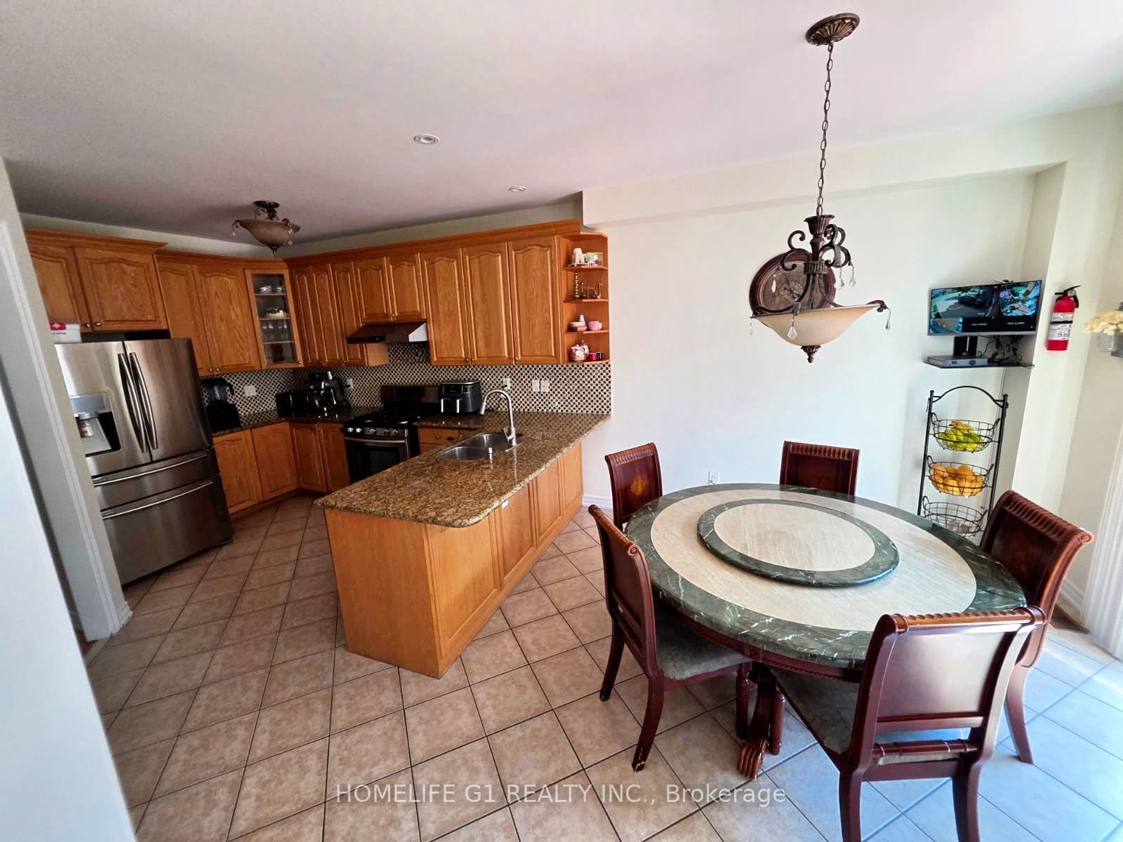 62 Dewside Drive E Property Photo 4