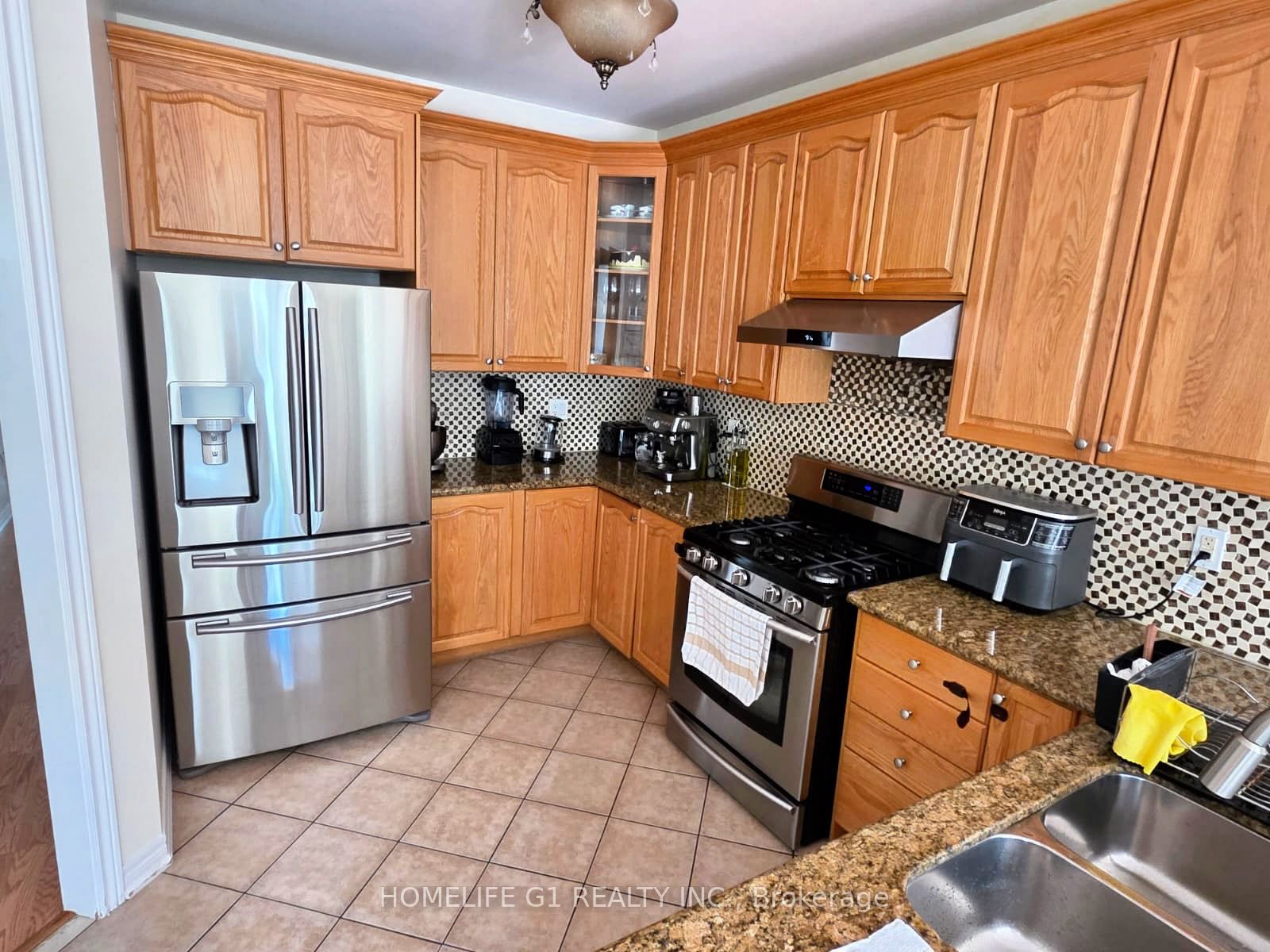 62 Dewside Drive E Property Photo 5