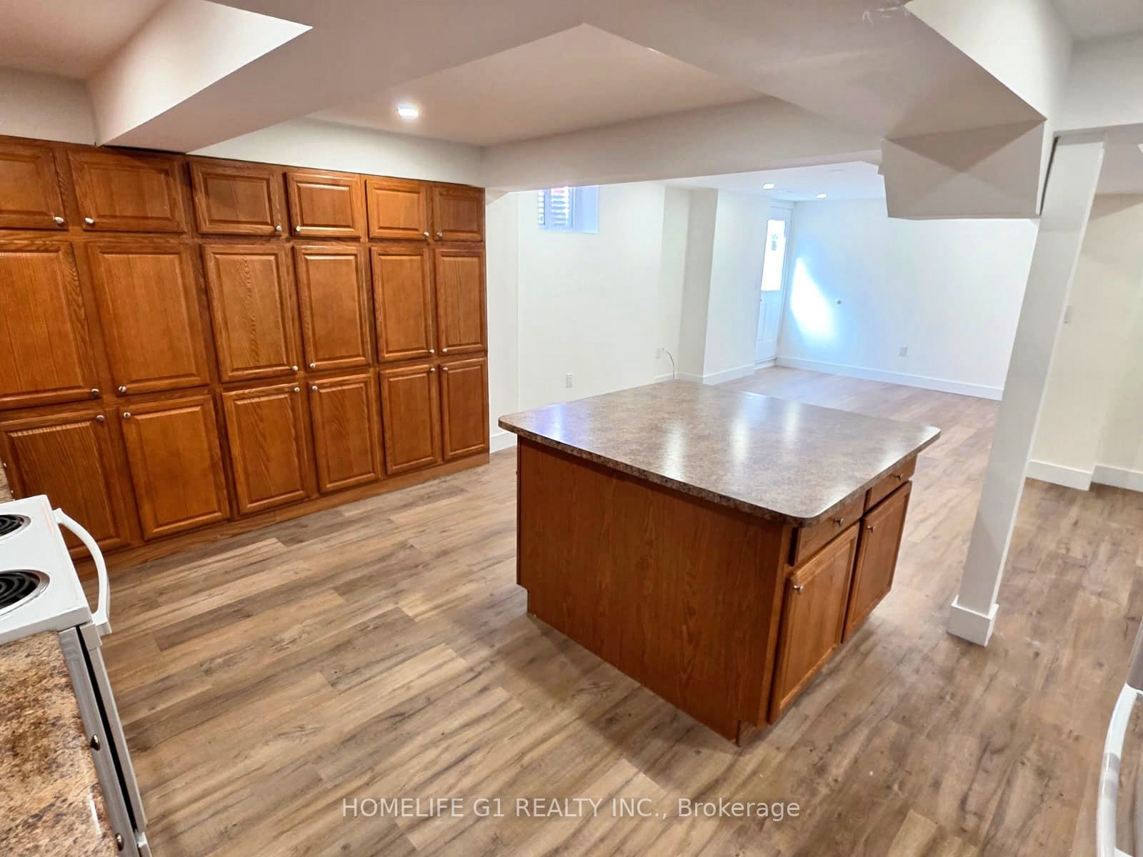 62 Dewside Drive E Property Photo 23