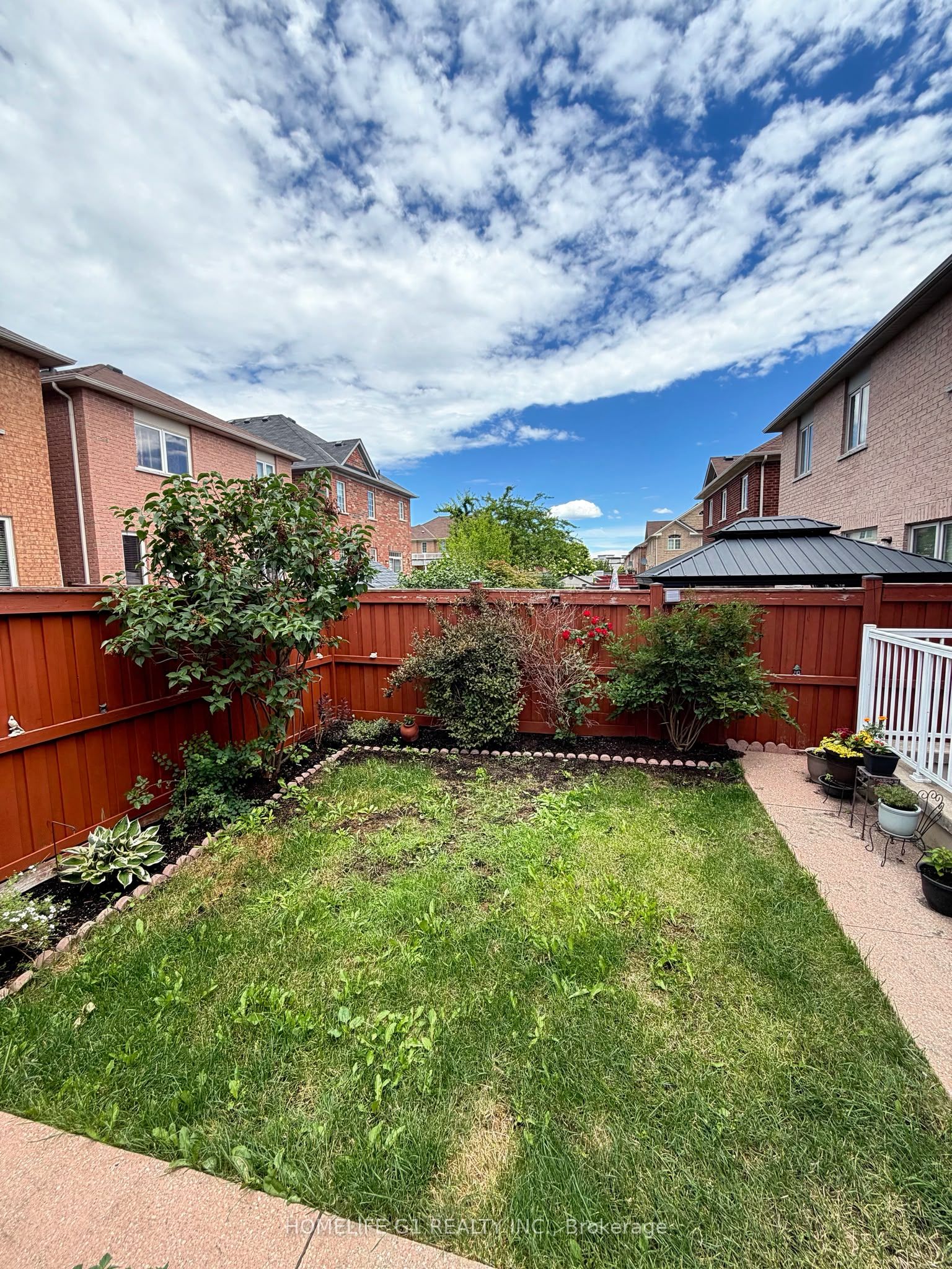 62 Dewside Drive E Property Photo 29