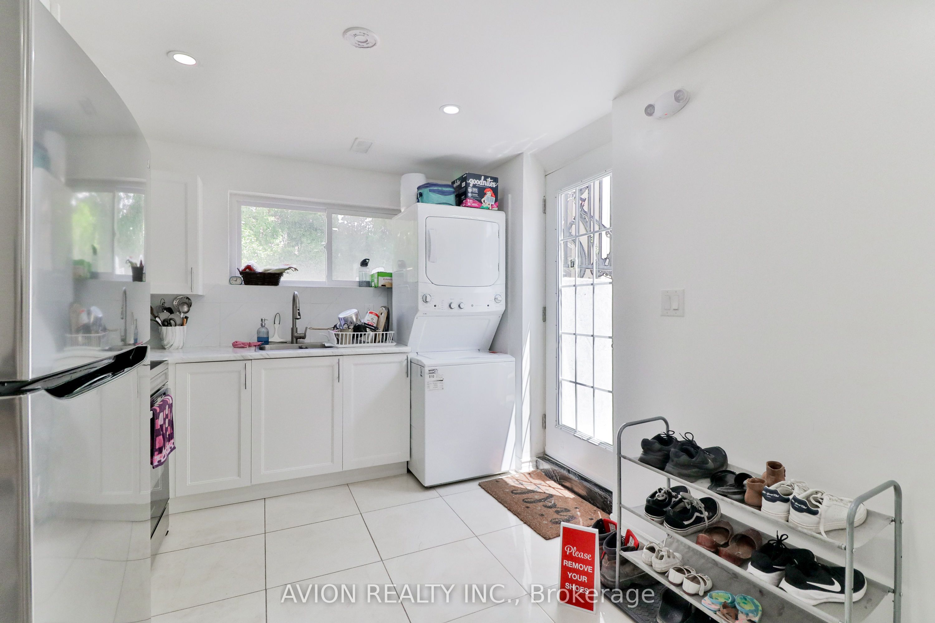 128 Rutherford Road N Property Photo 25