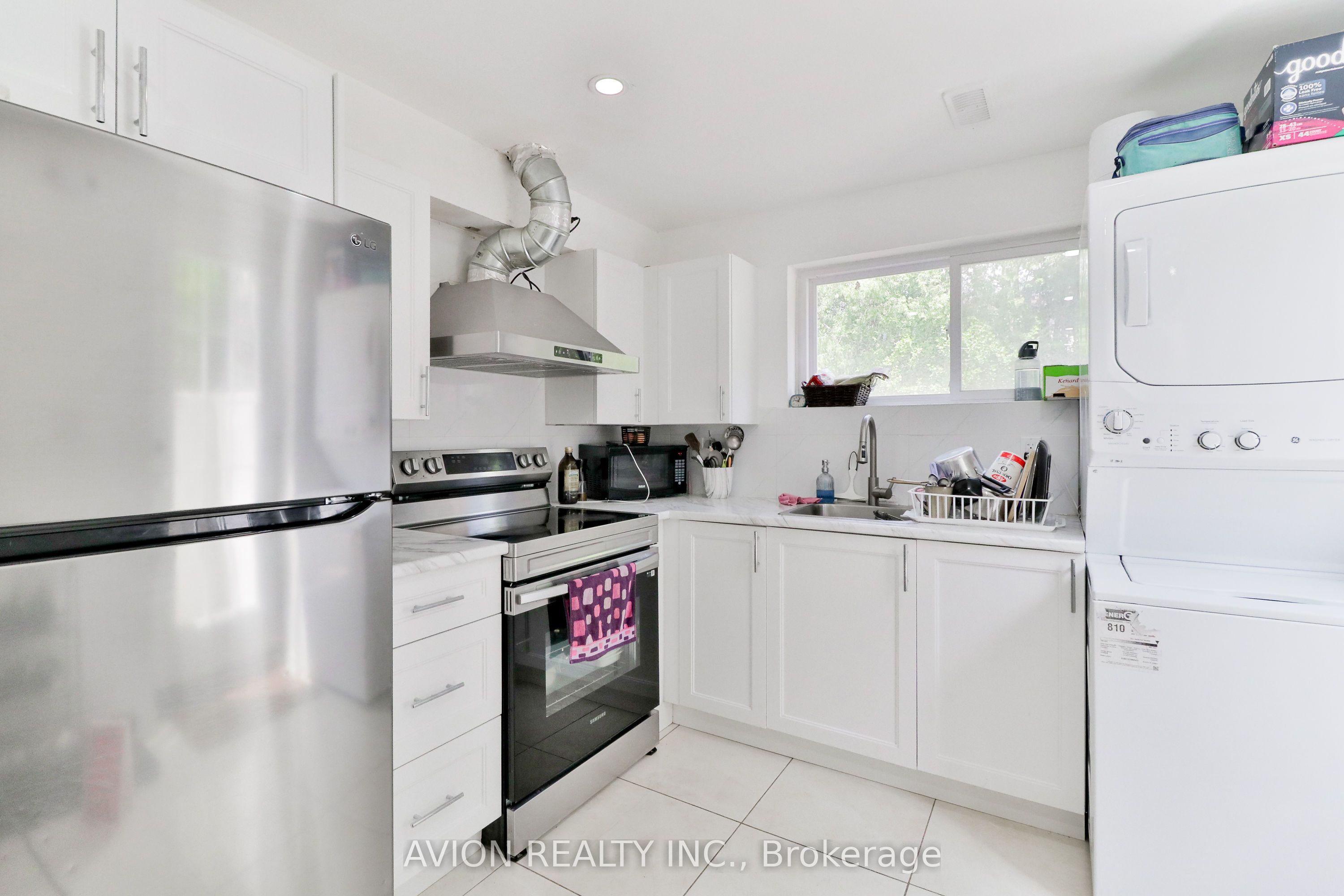 128 Rutherford Road N Property Photo 26