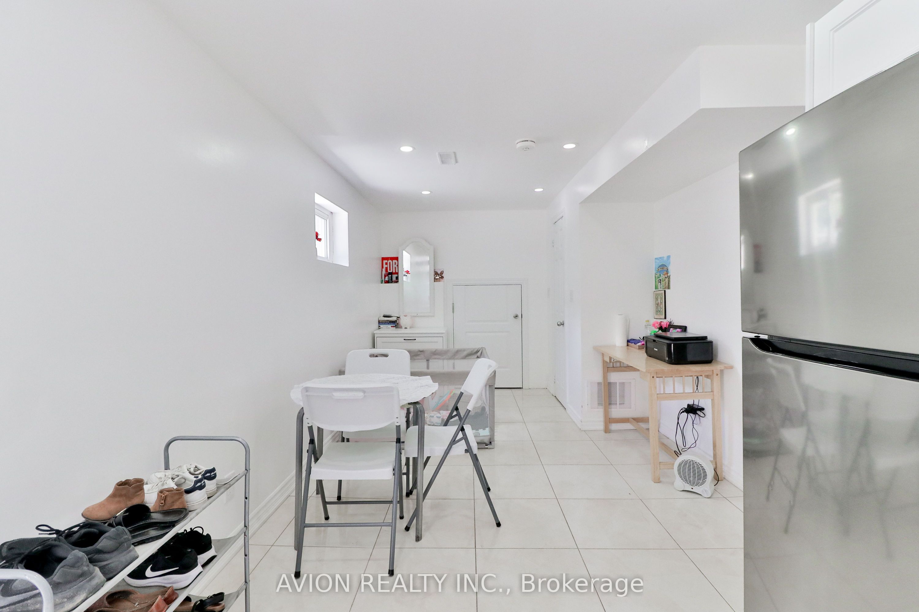 128 Rutherford Road N Property Photo 27