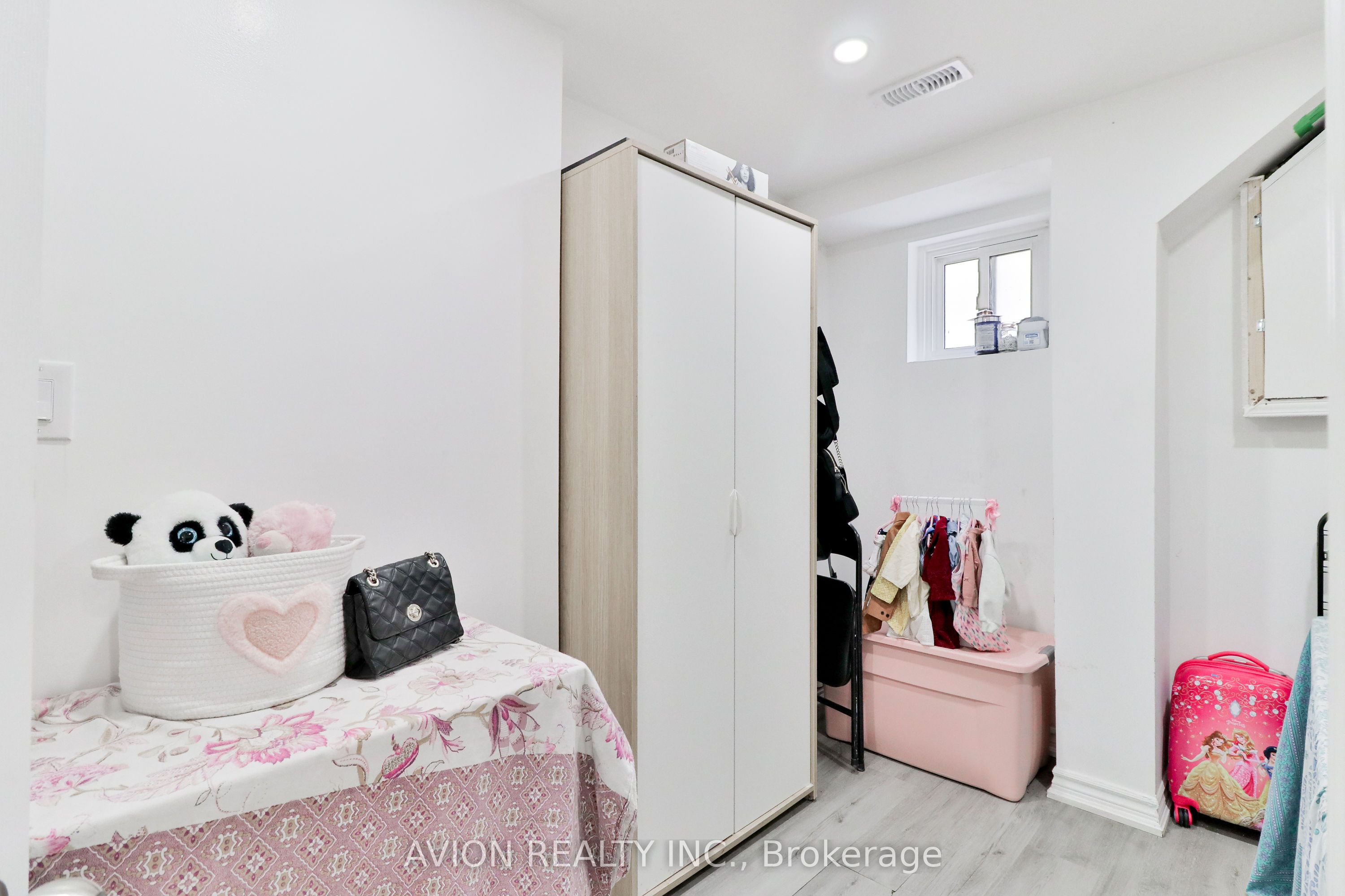 128 Rutherford Road N Property Photo 29